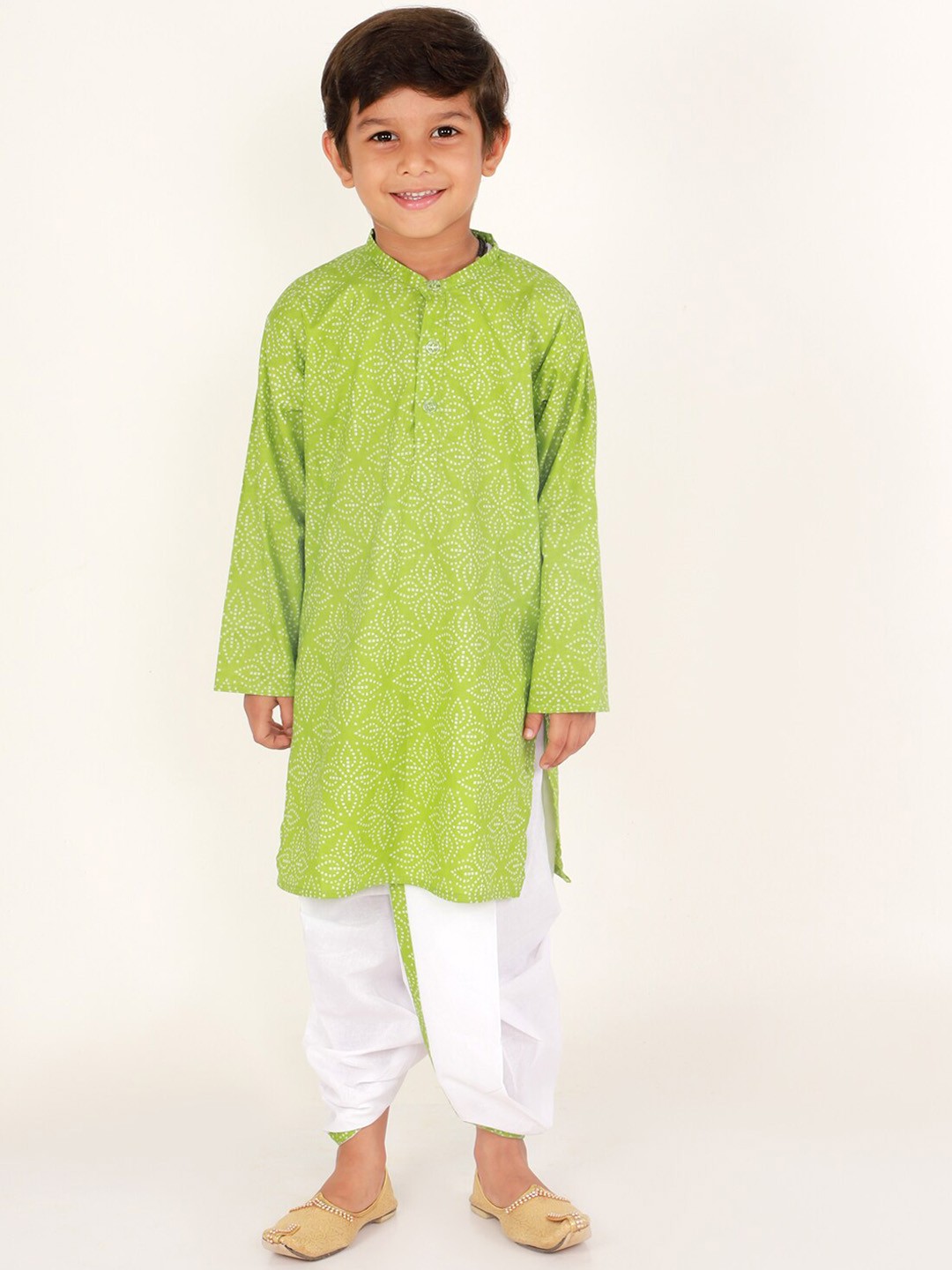 

The Mom Store Boys Green Bandhani Printed Pure Cotton Kurta with Dhoti Pants