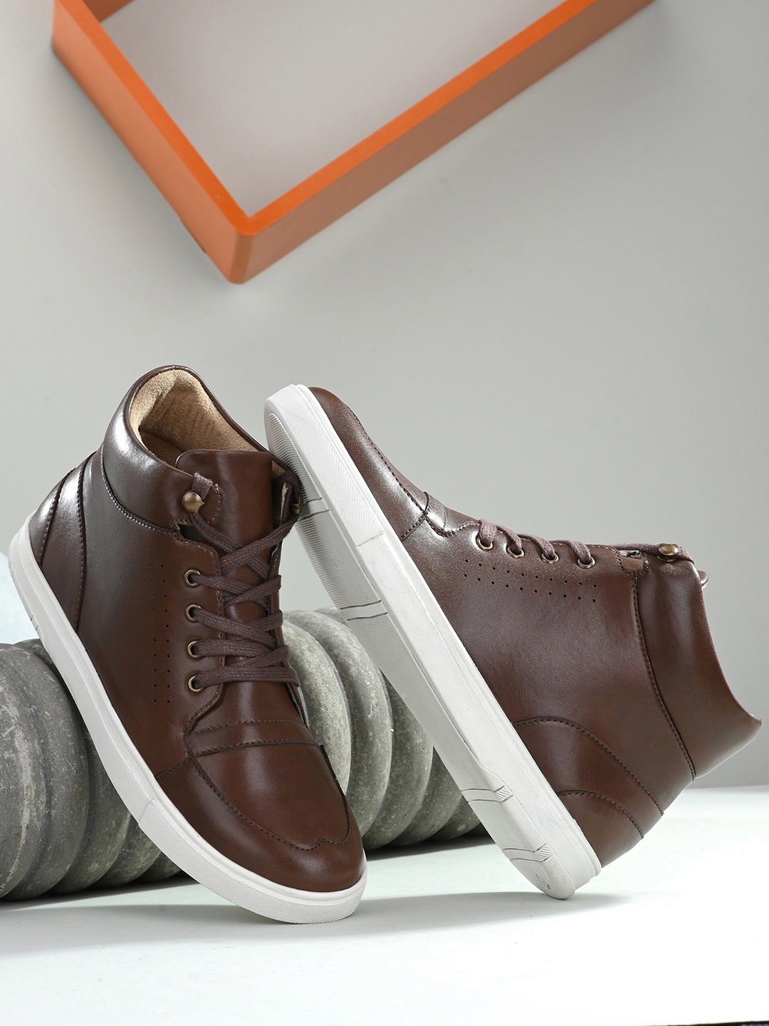

El Paso Men Brown Textured Winter Boots