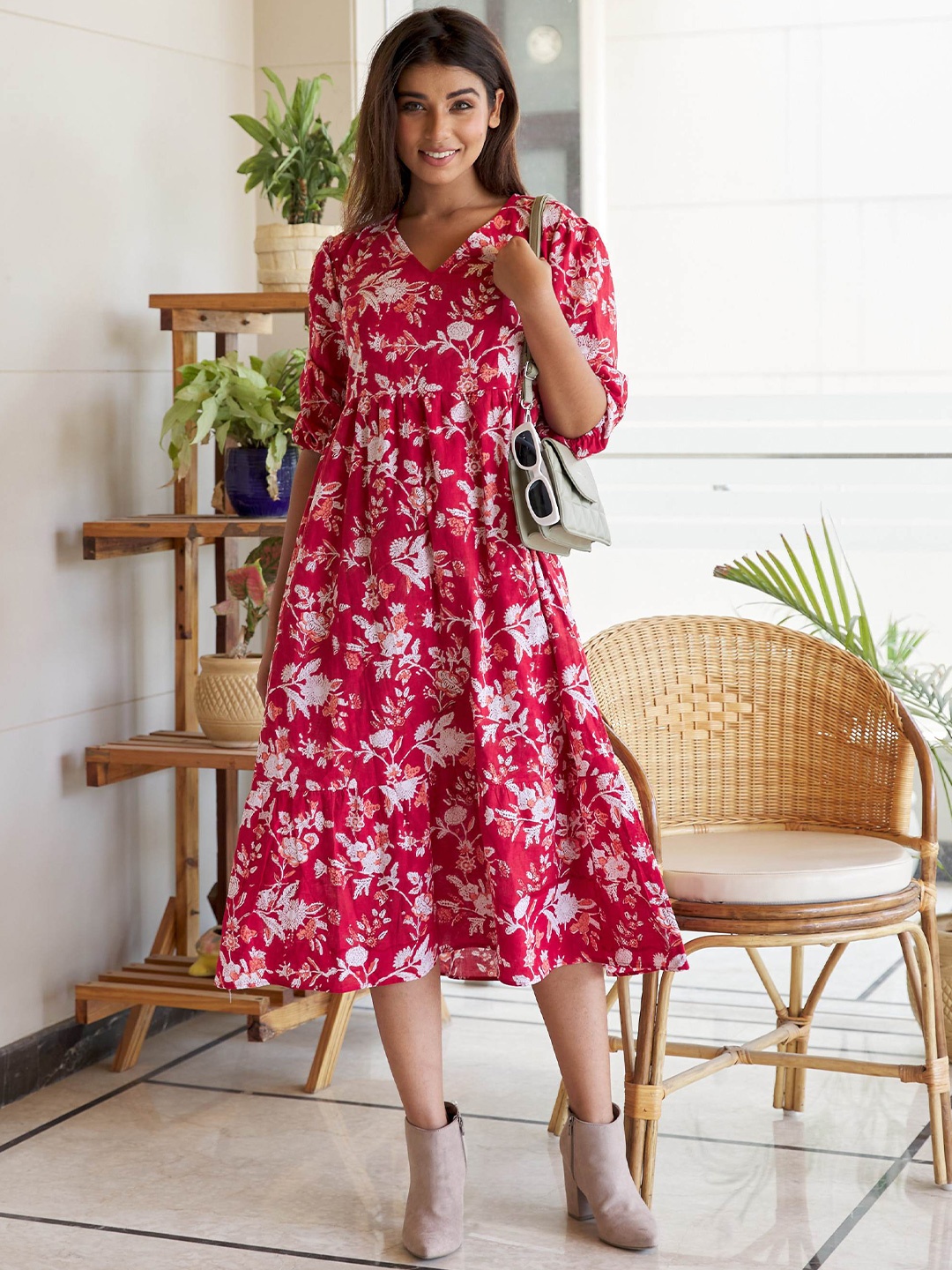

NANGALIA RUCHIRA Women Red & White Floral A-Line Cotton Dress
