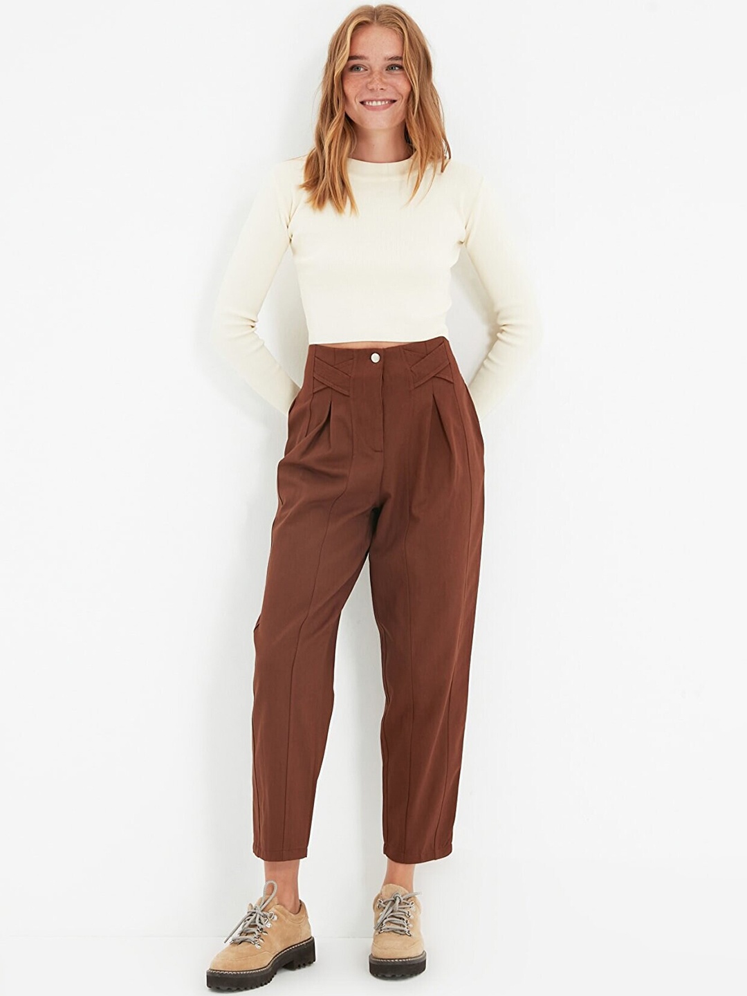 Trendyol Women Brown Pure Cotton Pleated Trouser