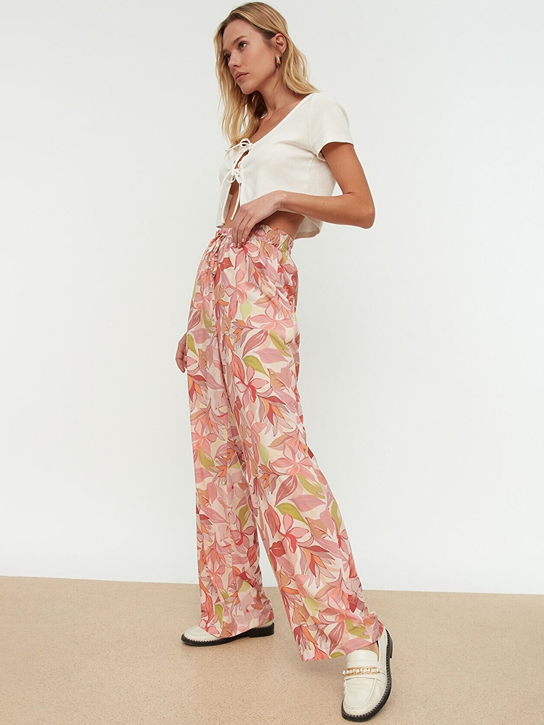 

Trendyol Women Pink & Off White Floral Printed Trousers