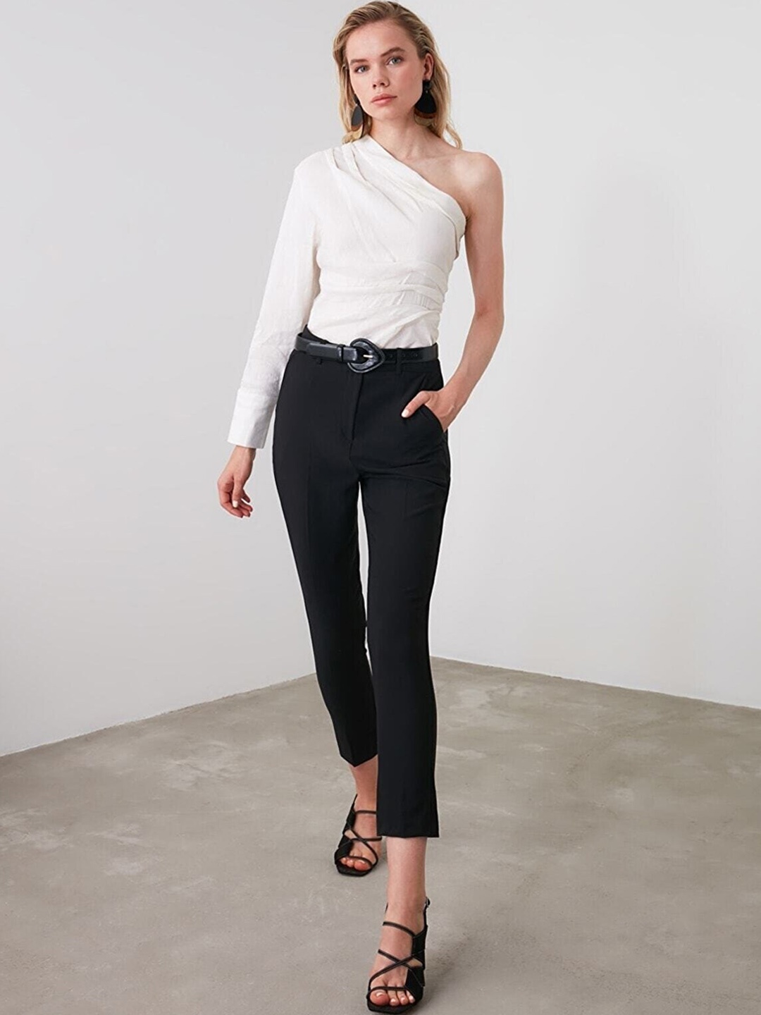 

Trendyol Women Black Regular Trousers