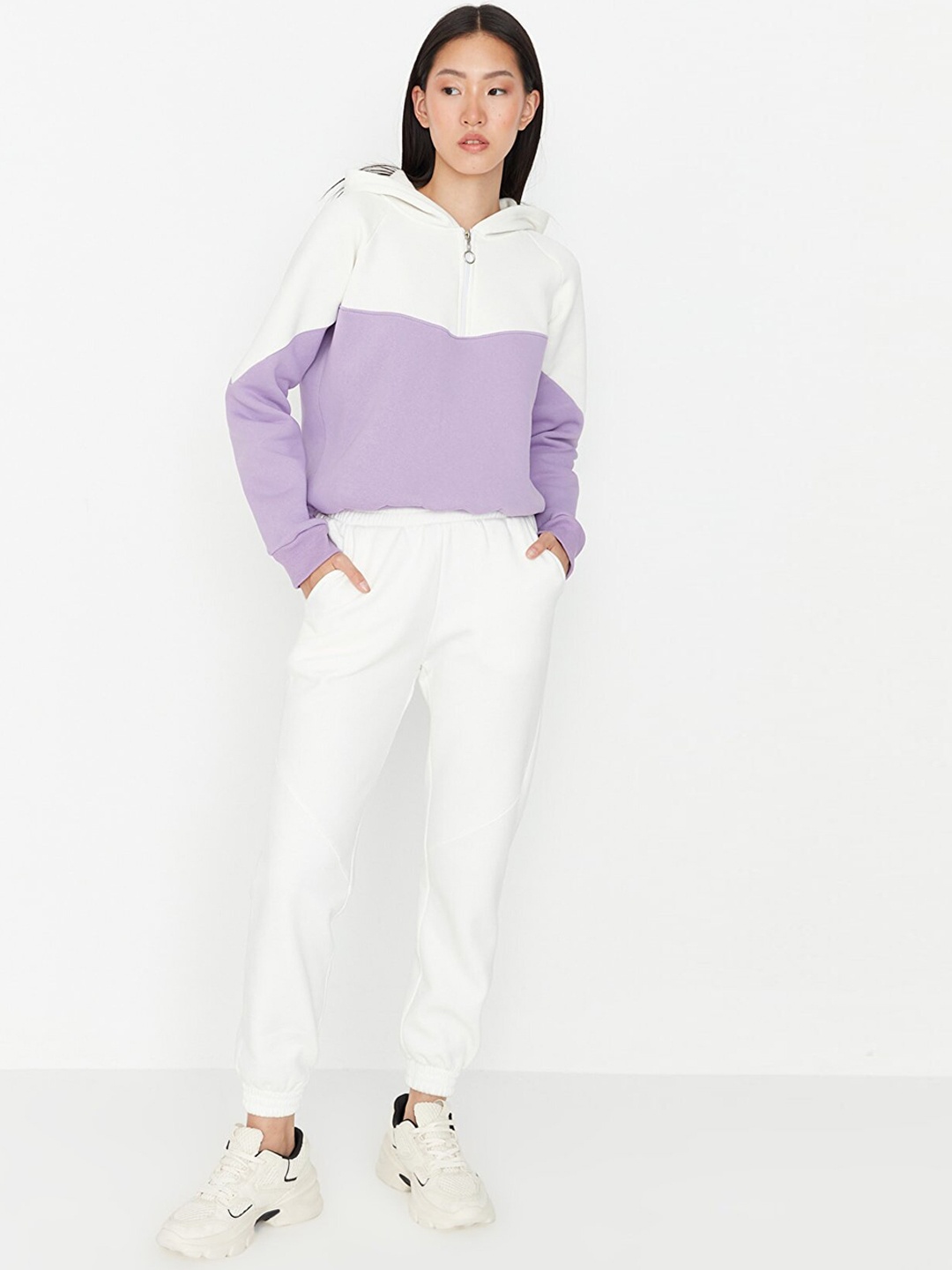 Trendyol Women Off White Solid Trousers