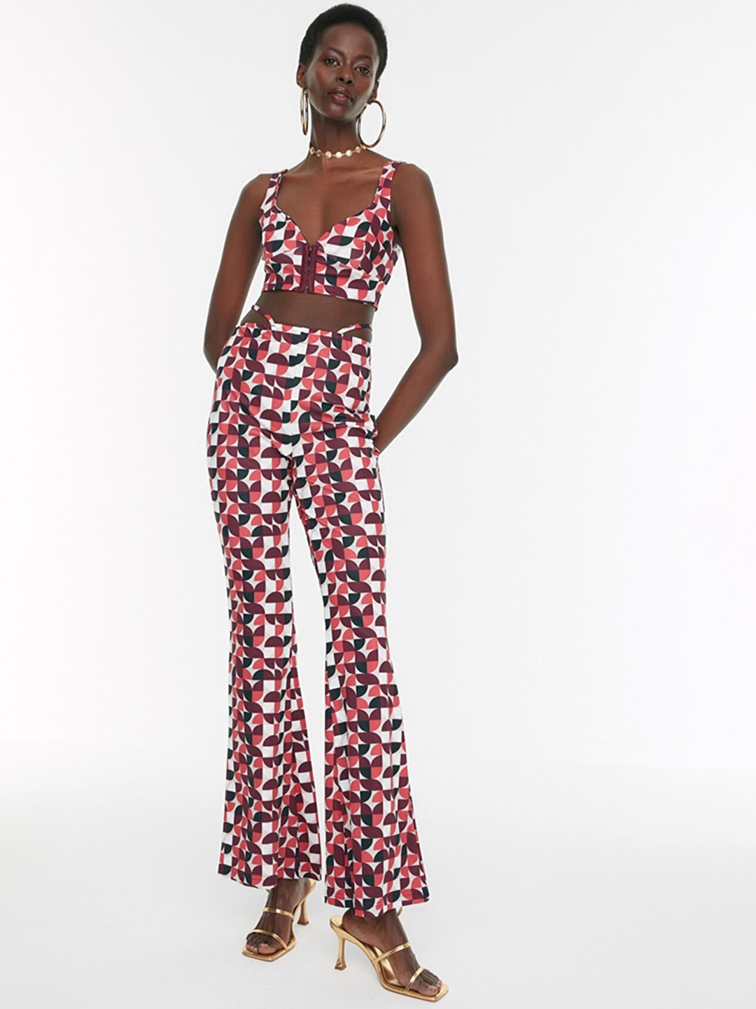 

Trendyol Women Burgundy Floral Printed Trousers