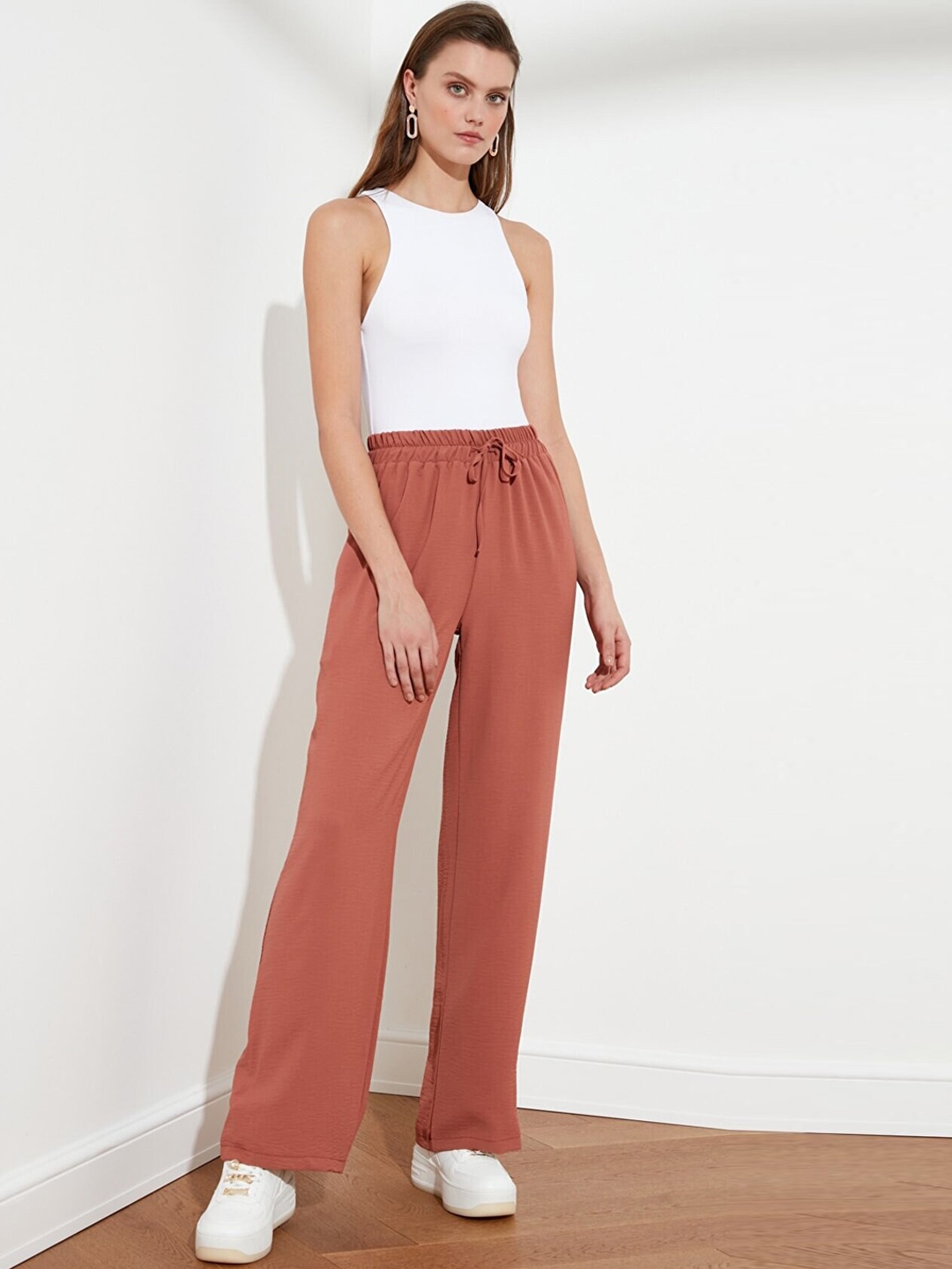 Trendyol Women Rose Parallel Trouser