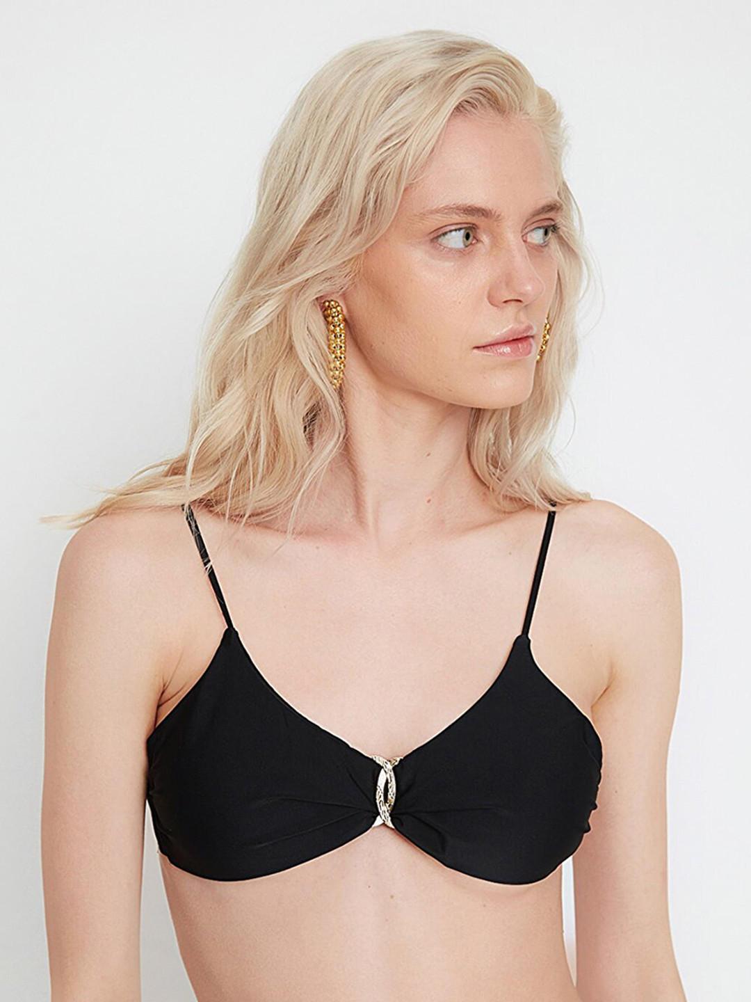 

Trendyol Women Black Solid Swim Bikini Bra 379923947