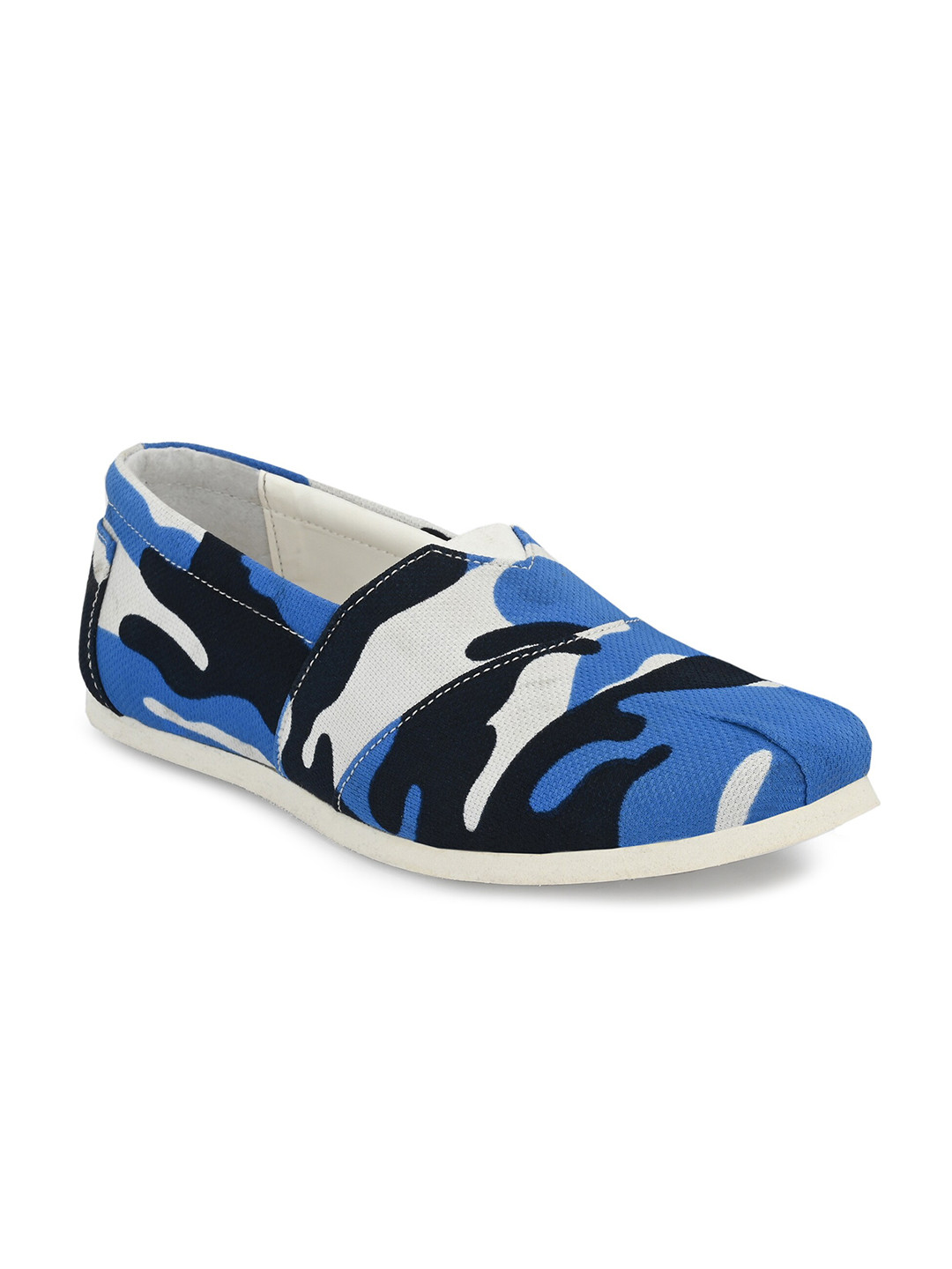 

KLEAT Men Blue Printed Slip-On Sneakers