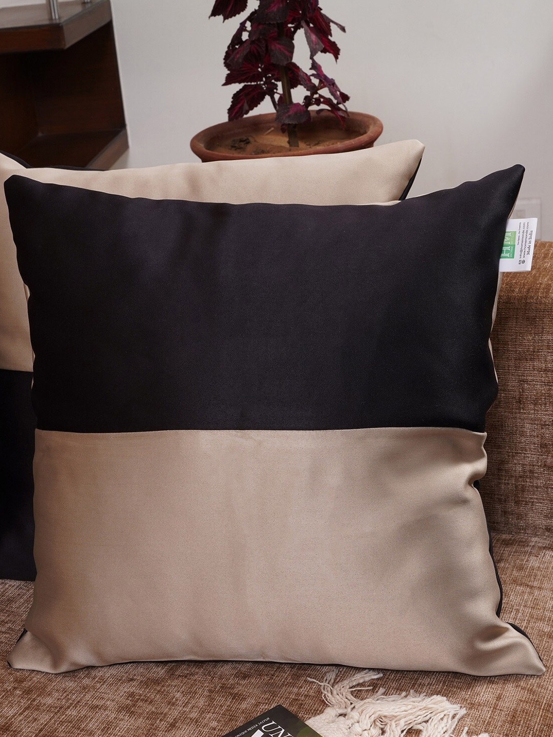 

HOMEMONDE Beige & Black Set of 2 Colourblocked Square Cushion Covers
