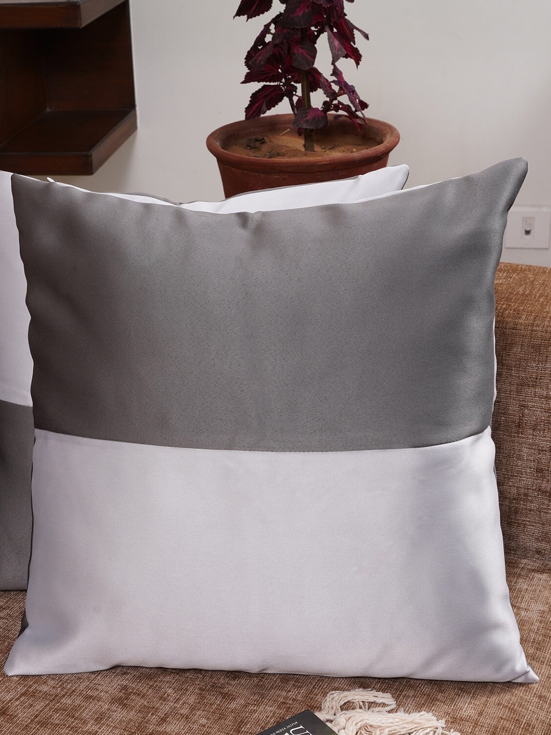 

HOMEMONDE Grey & White Set of 2 Colourblocked Square Cushion Covers