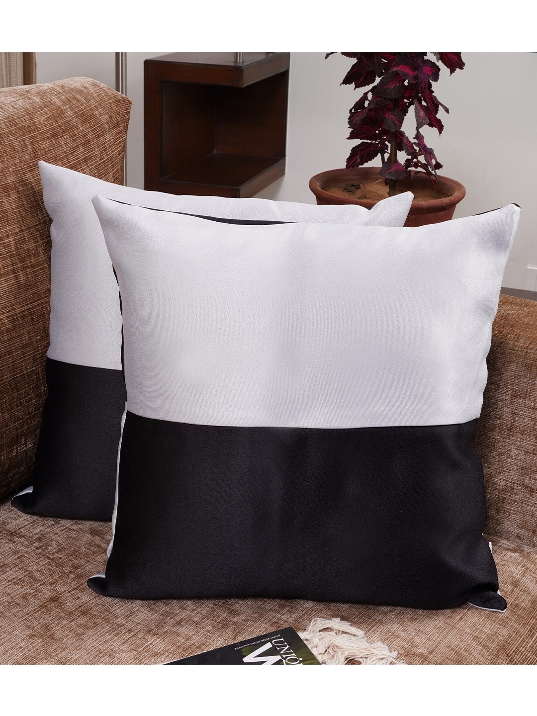 

HOMEMONDE White & Black Set of 2 Colourblocked Square Cushion Covers