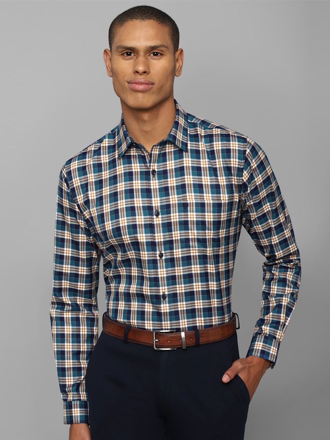 

Allen Solly Men Navy Blue Slim Fit Checked Cotton Formal Shirt