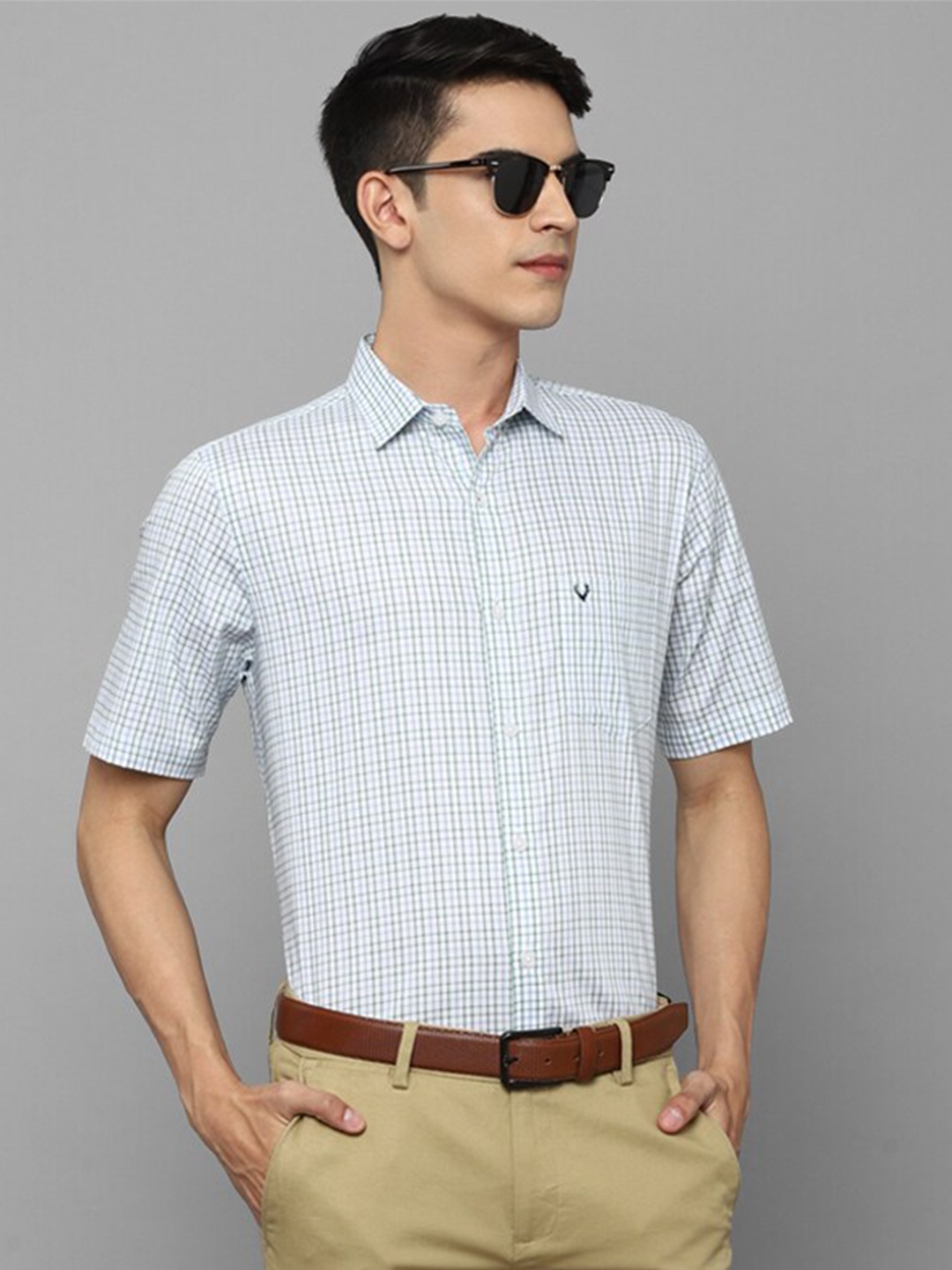 

Allen Solly Men Blue Slim Fit Checked Pure Cotton Formal Shirt