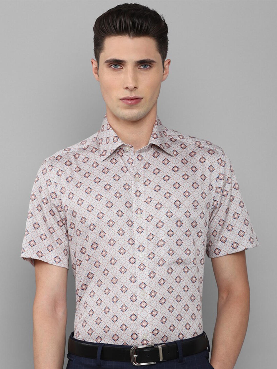 

Louis Philippe Men Grey Slim Fit Floral Printed Pure Cotton Formal Shirt