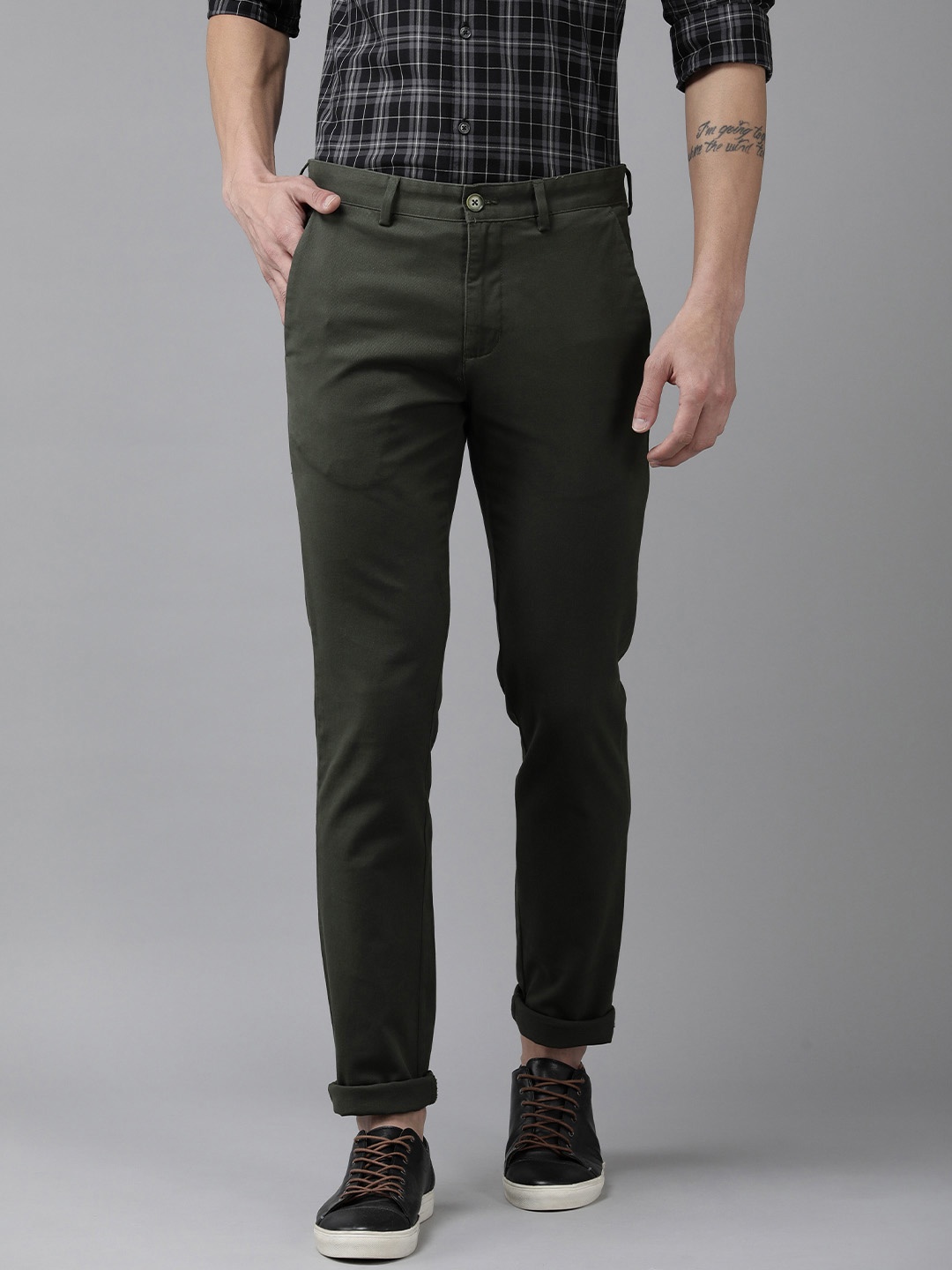 

Park Avenue Men Dark Olive Green Solid Formal Trousers