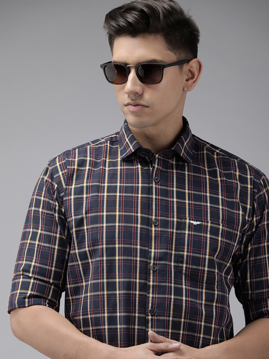 

Park Avenue Men Navy Blue Tartan Checked Pure Cotton Slim Fit Casual Shirt