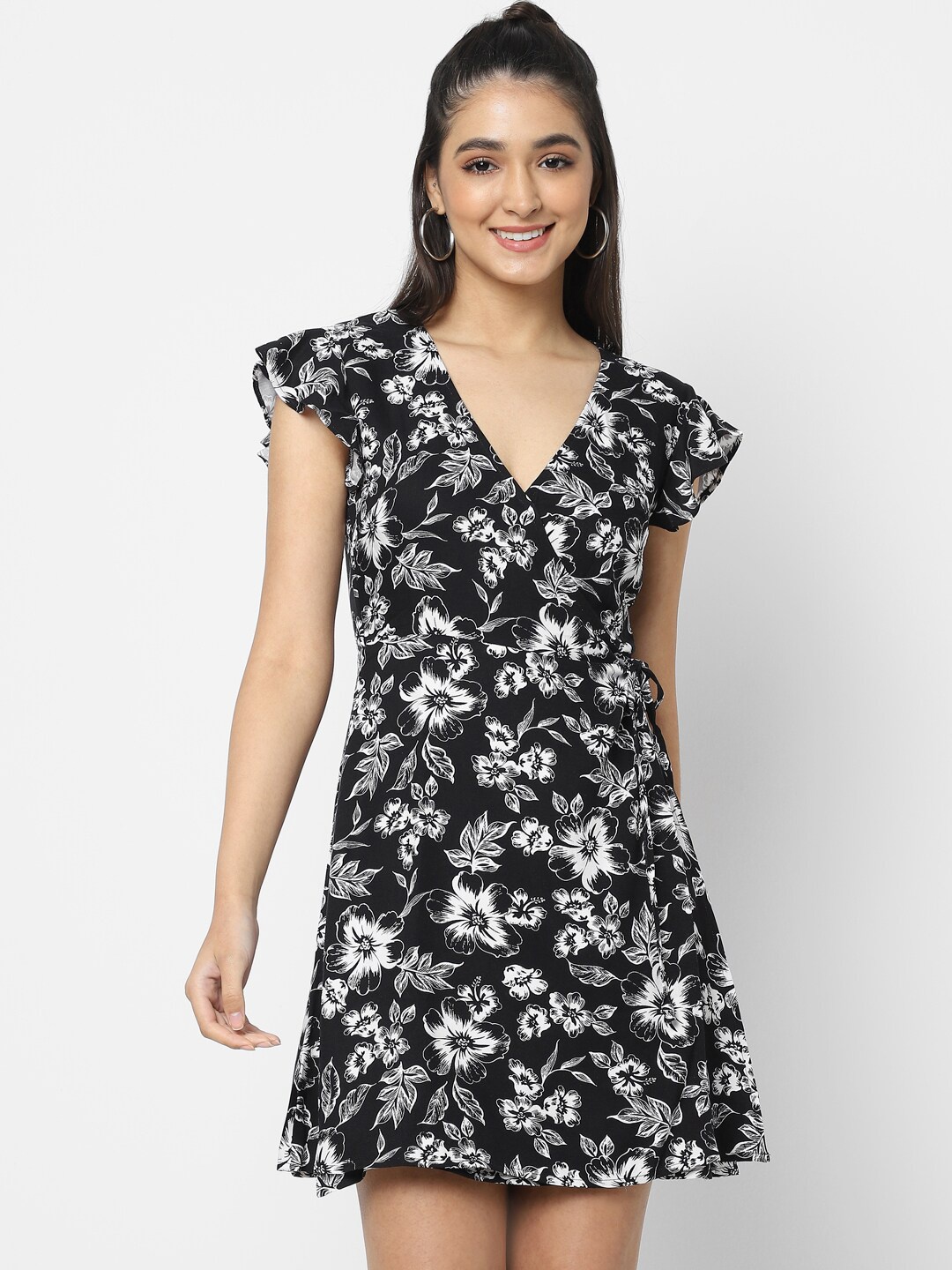 VASTRADO Women Black & White Floral Printed Dress