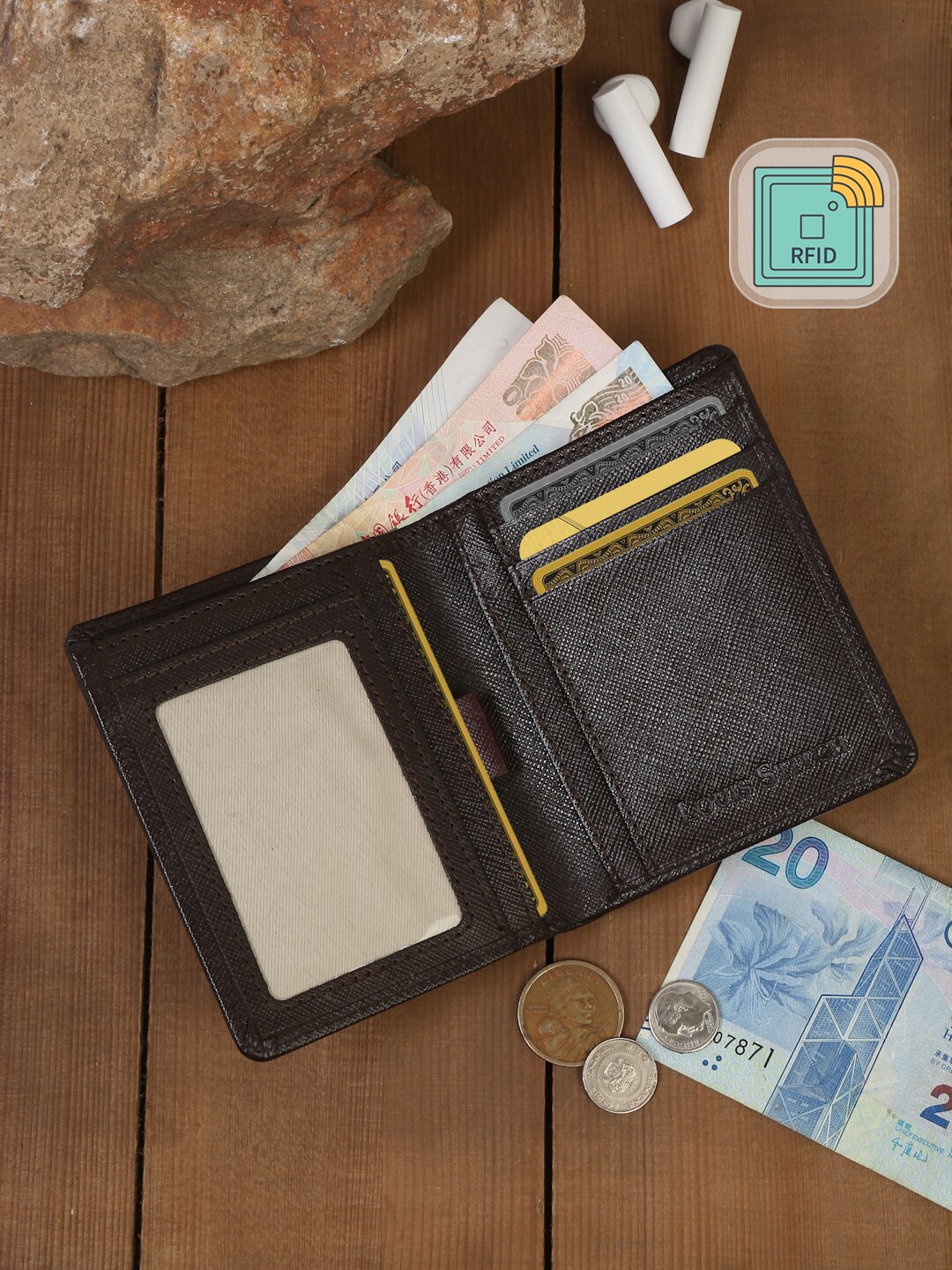 

LOUIS STITCH Men Brown Bifold Saffiano Leather RFID Protected Wallet Purse
