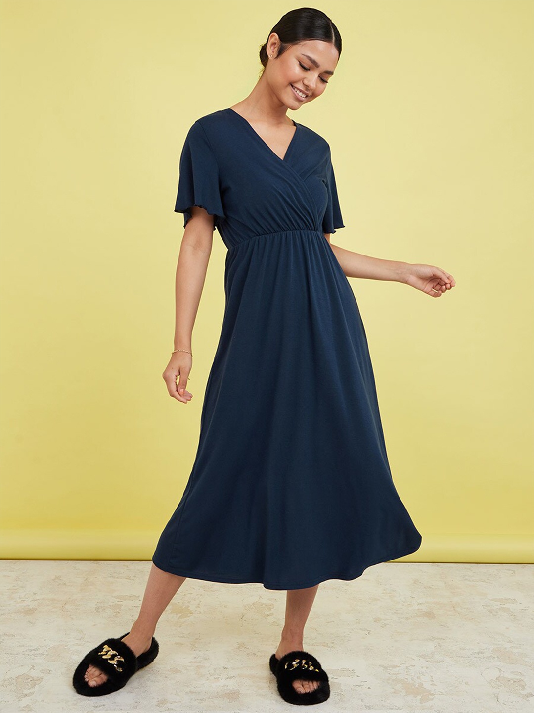 

Styli Women Navy Blue Solid Wrap Front Midi Nightdress