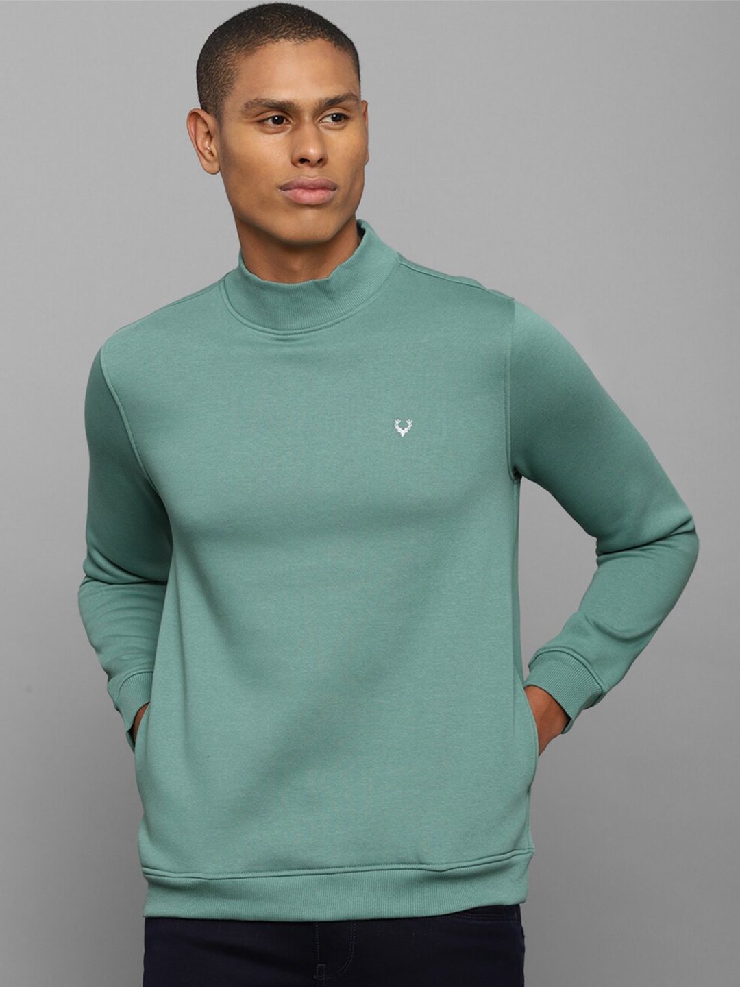 

Allen Solly Men Green Solid Long Sleeves Cotton Sweatshirt