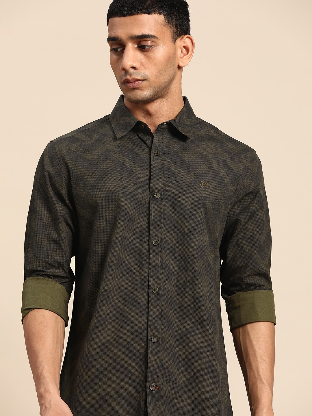 

Being Human Men Olive Green & Black Pure Cotton Slim Fit Printed Casual Shirt