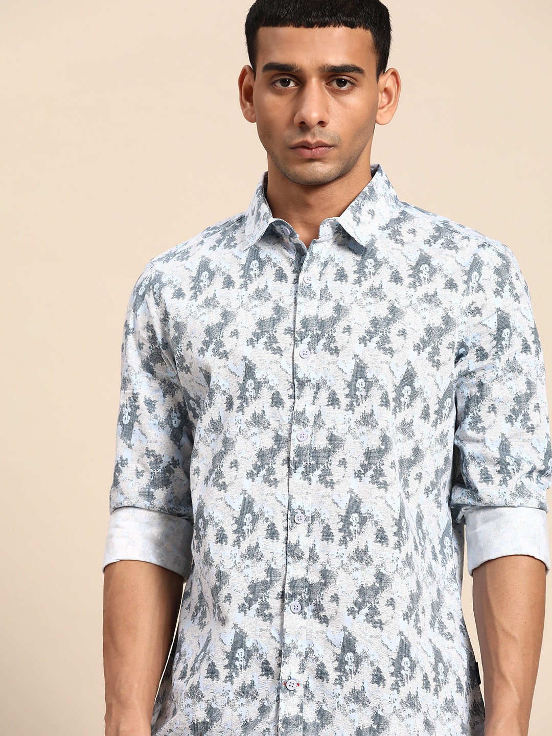 

Being Human Men Blue & White Pure Cotton Slim Fit Printed Casual Shirt