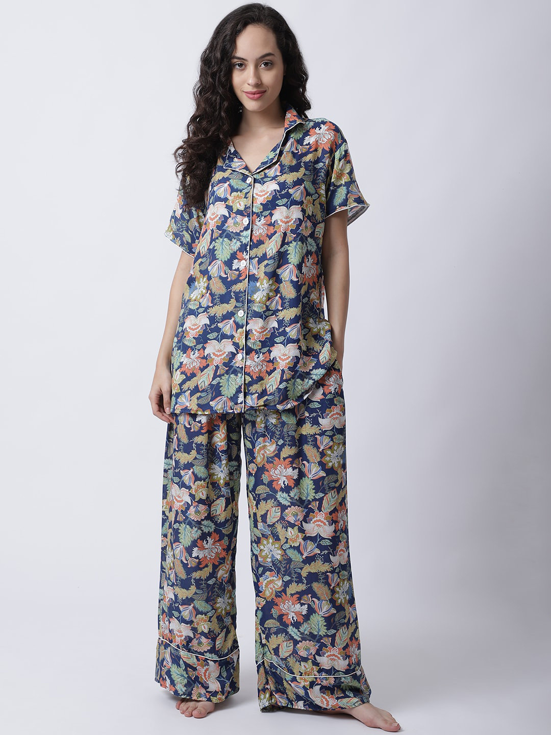 

Secret Wish Women Blue & Green Printed Night suit