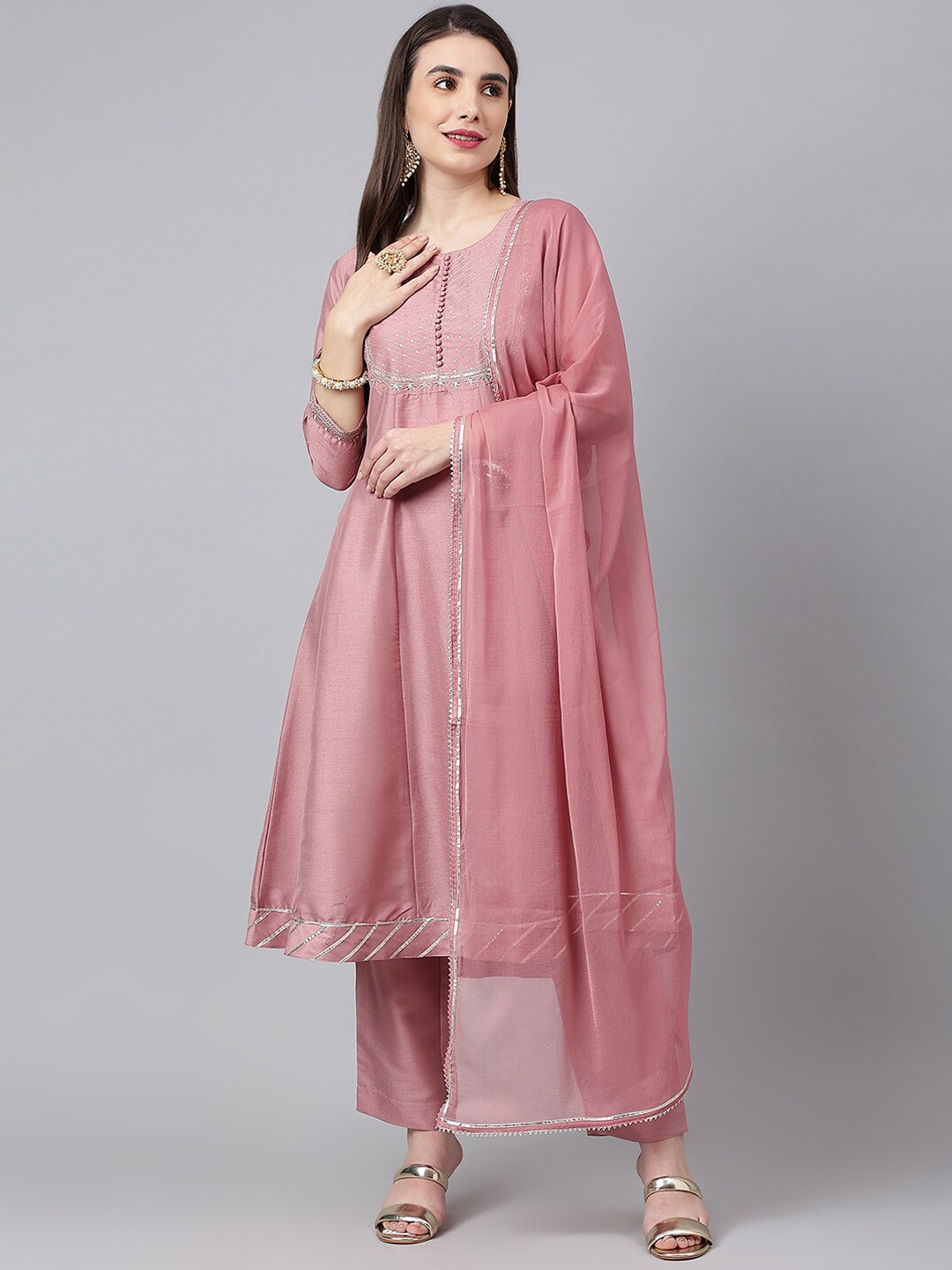 

SIAH Women Yoke Design Silk Crepe Kurta With Trouser & Dupatta, Pink