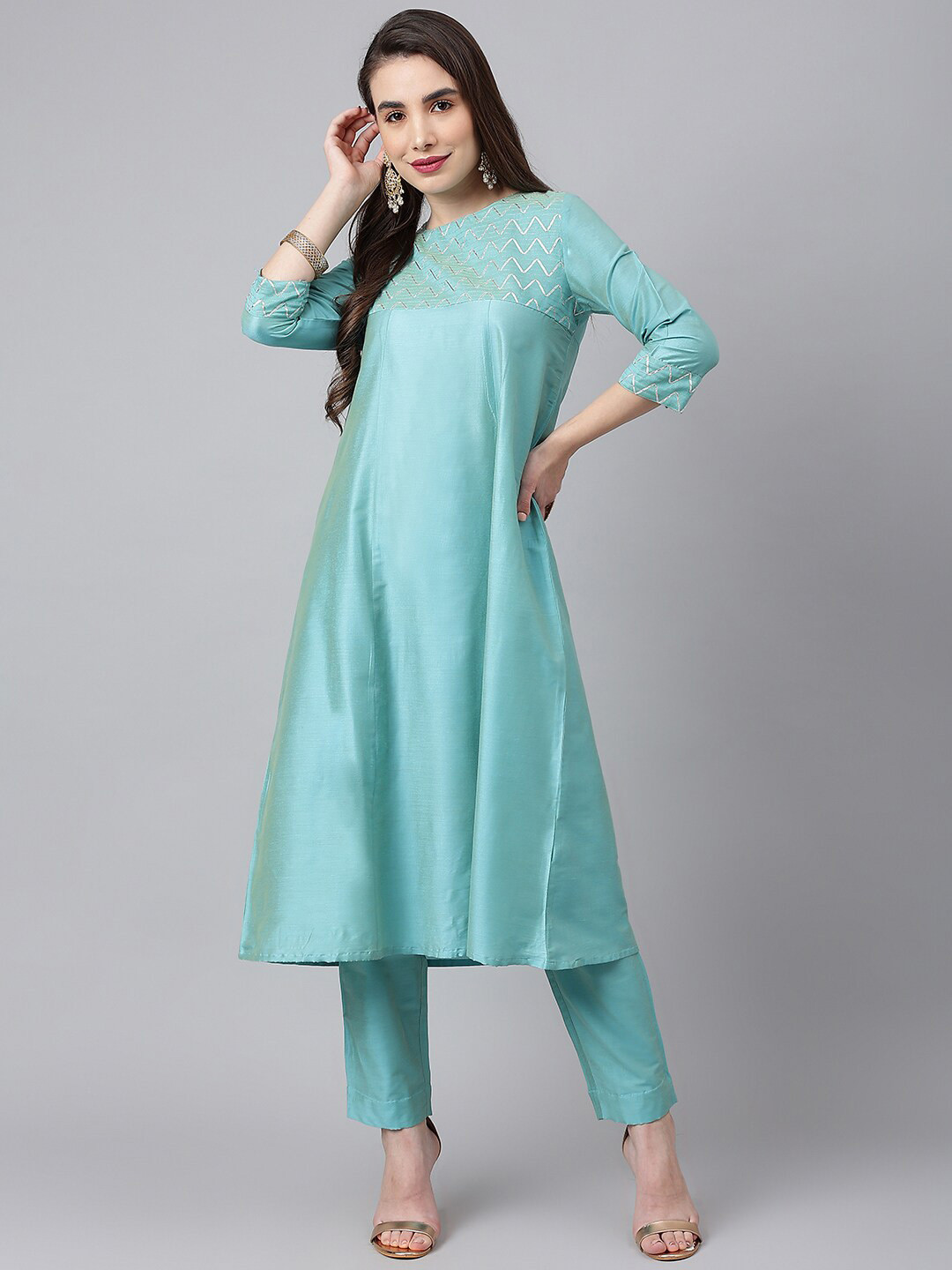 

SIAH Women Turquoise Blue Gotta Patti Kurta with Trousers