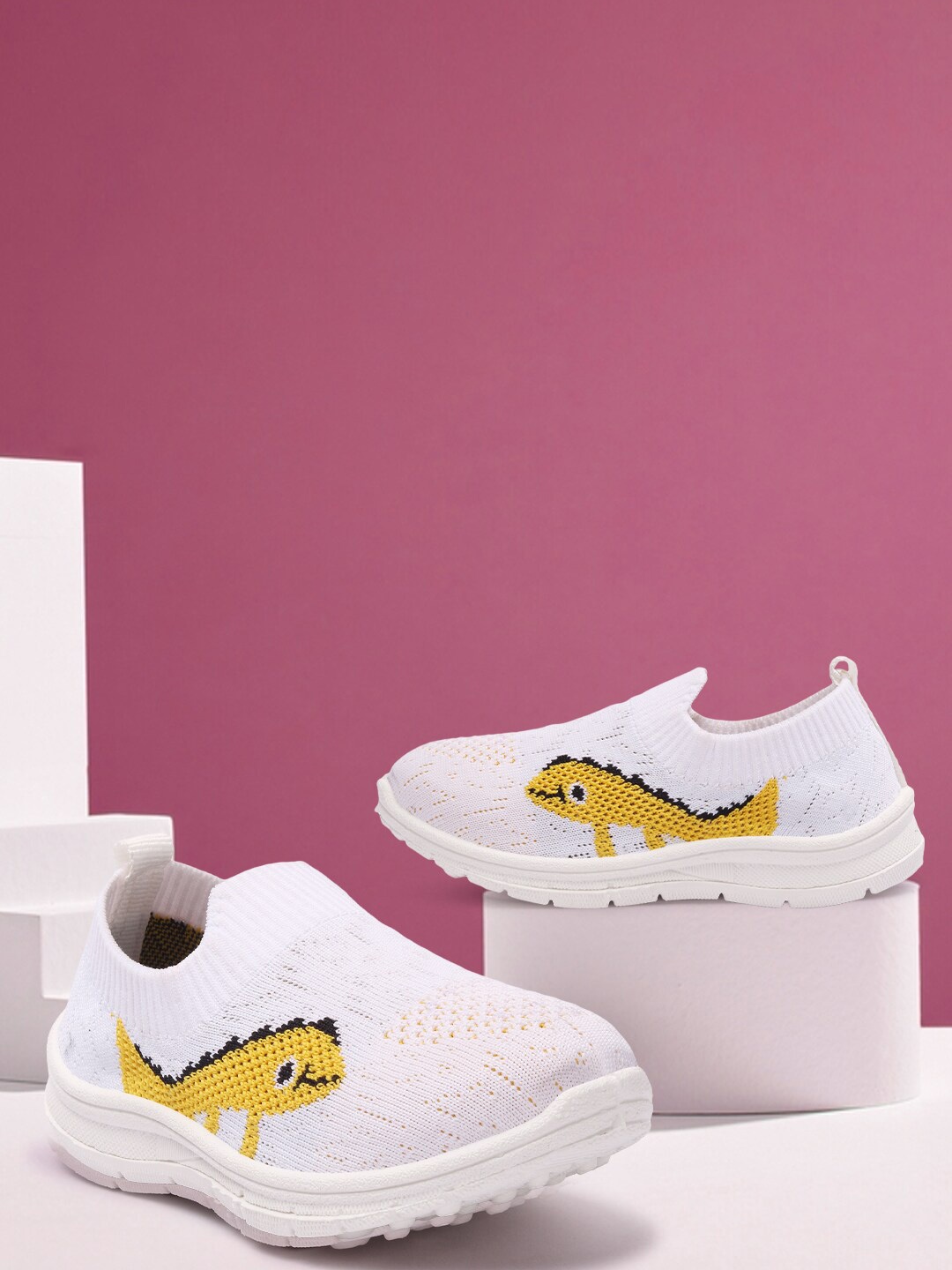 

YK Boys White Woven Design Sneakers