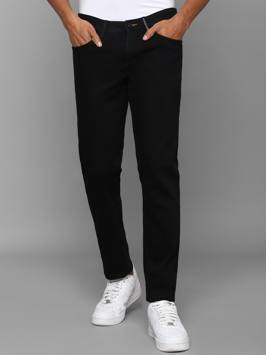 

Allen Solly Sport Men Black Skinny Fit Jeans