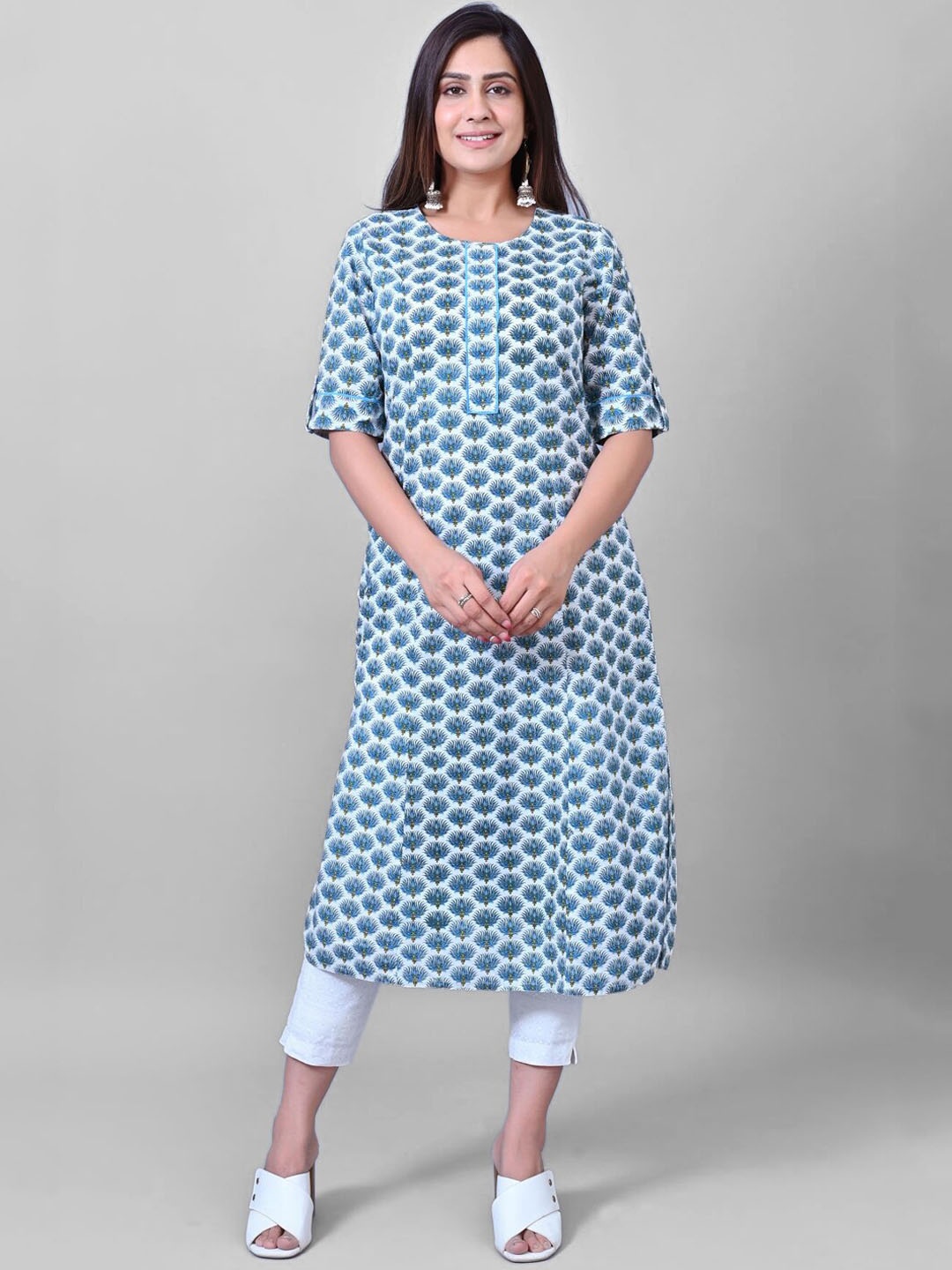 

PRAKRTEE Women Blue Ethnic Motifs Printed Kurta