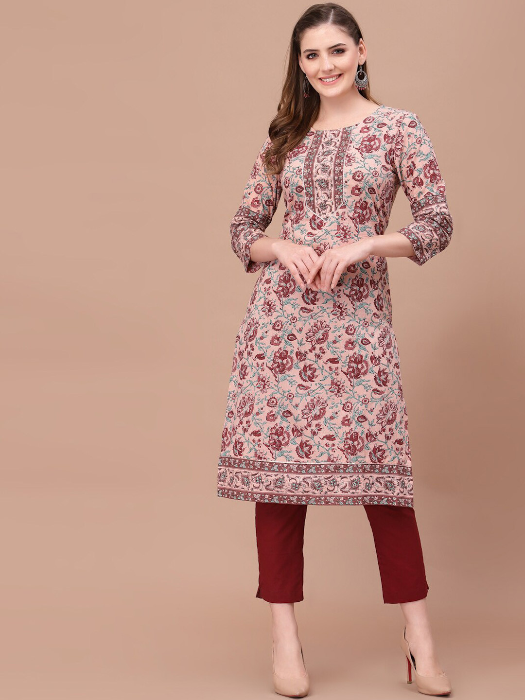 

PRAKRTEE Women Coral Floral Printed Pure Cotton Kurta with Trousers & With Dupatta