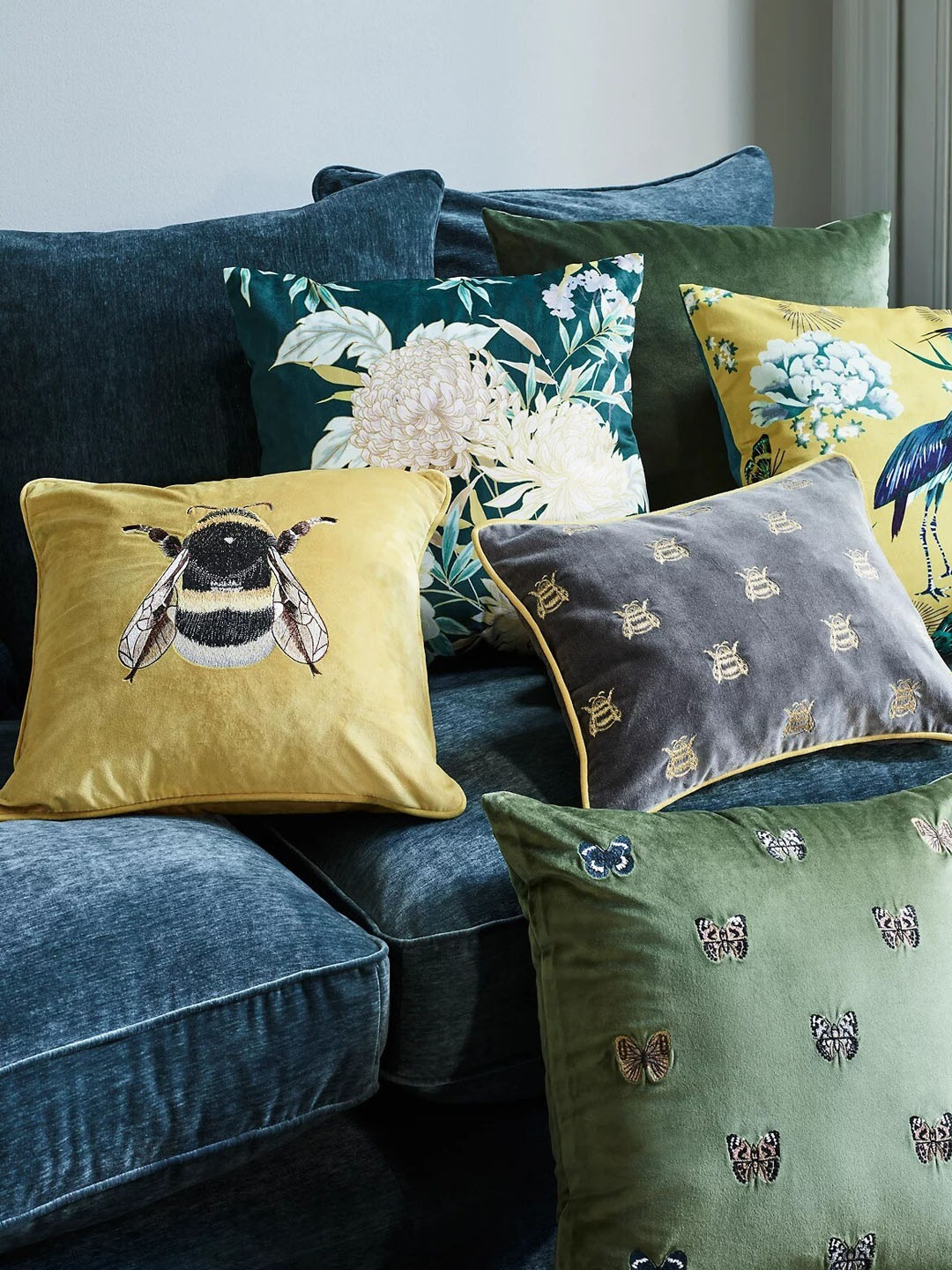 

Marks & Spencer Yellow & Black Honey Bee Embroidered Floor Cushion