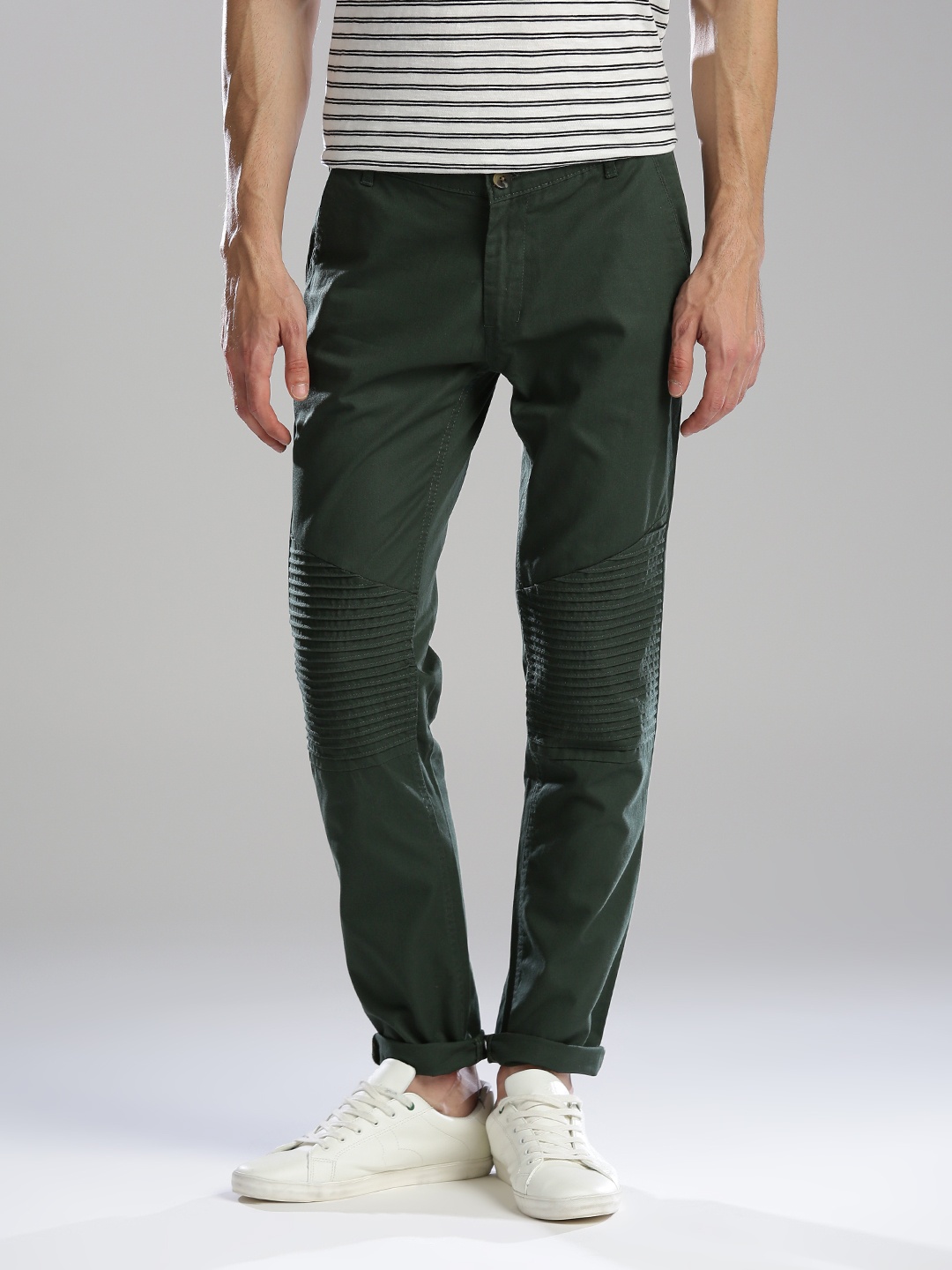 

Hubberholme Men Green Slim Fit Solid Casual Trousers