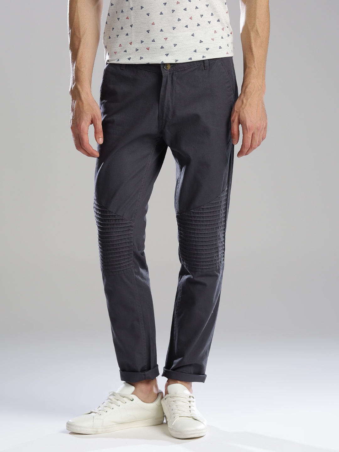 

Hubberholme Men Grey Slim Fit Solid Casual Trousers