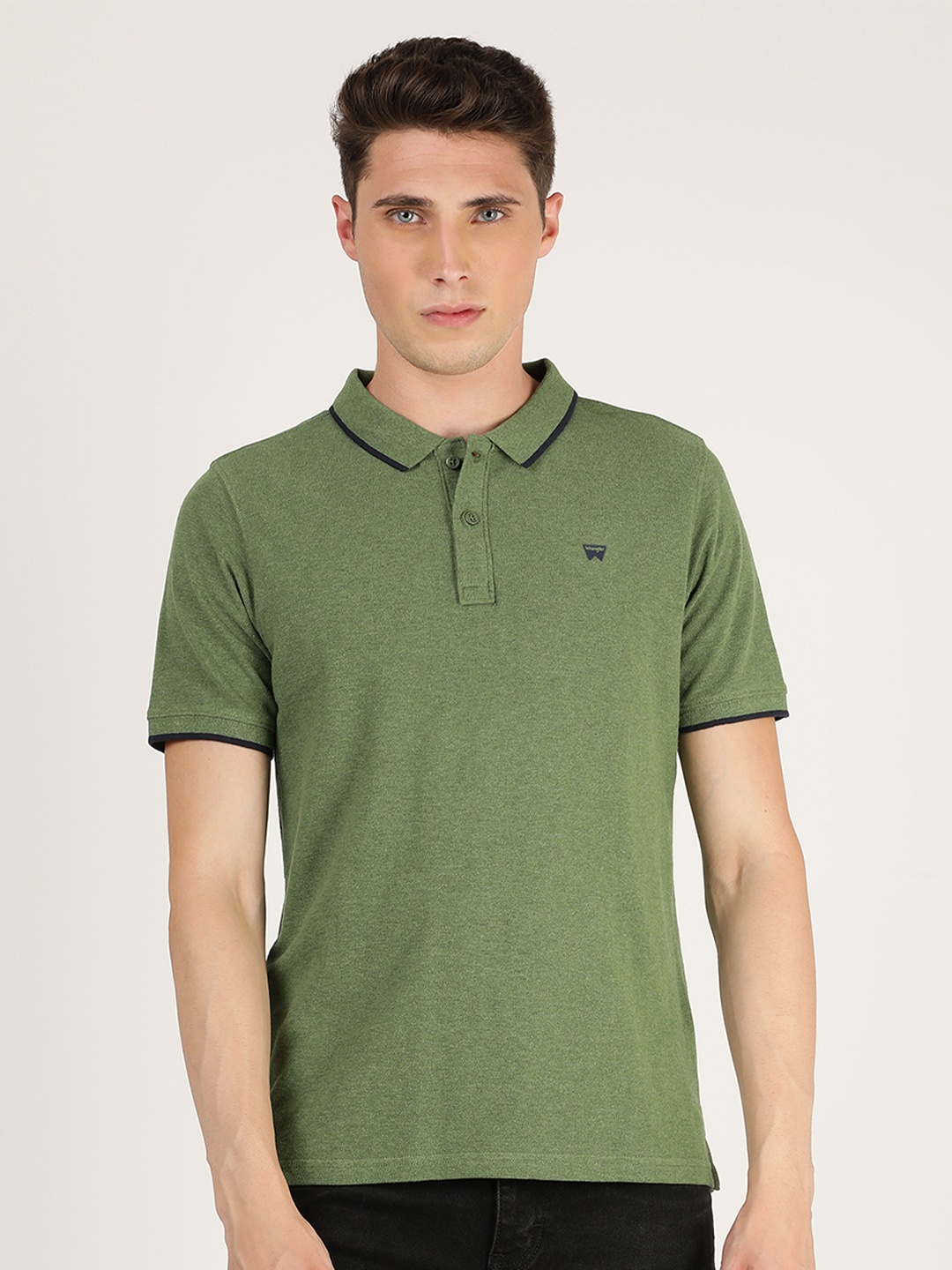 

Wrangler Men Green Solid Polo Collar T-shirt