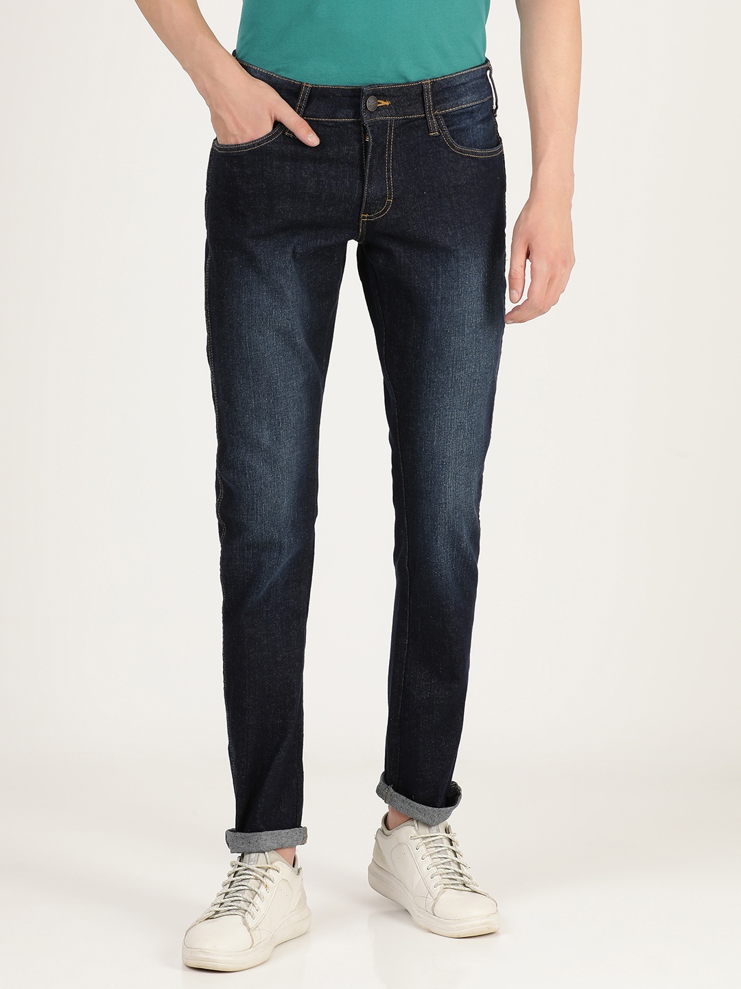 

Wrangler Men Blue Skinny Fit Low-Rise Light Fade Stretchable Jeans