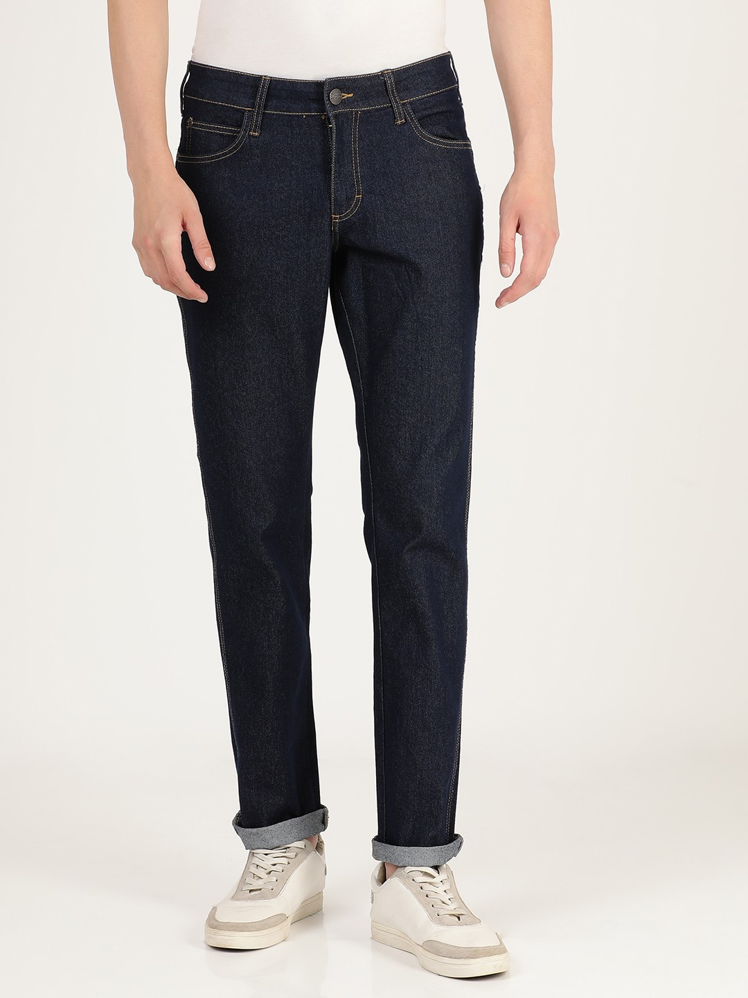 

Wrangler Men Blue Skanders Slim Fit Low-Rise Stretchable Cotton Jeans
