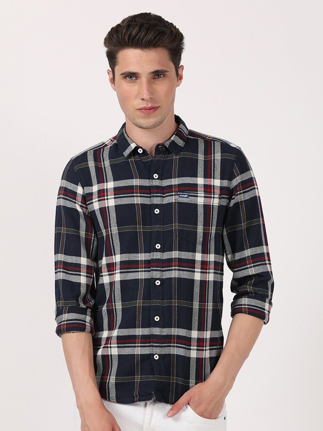 

Wrangler Men Blue Slim Fit Tartan Checked Cotton Casual Shirt