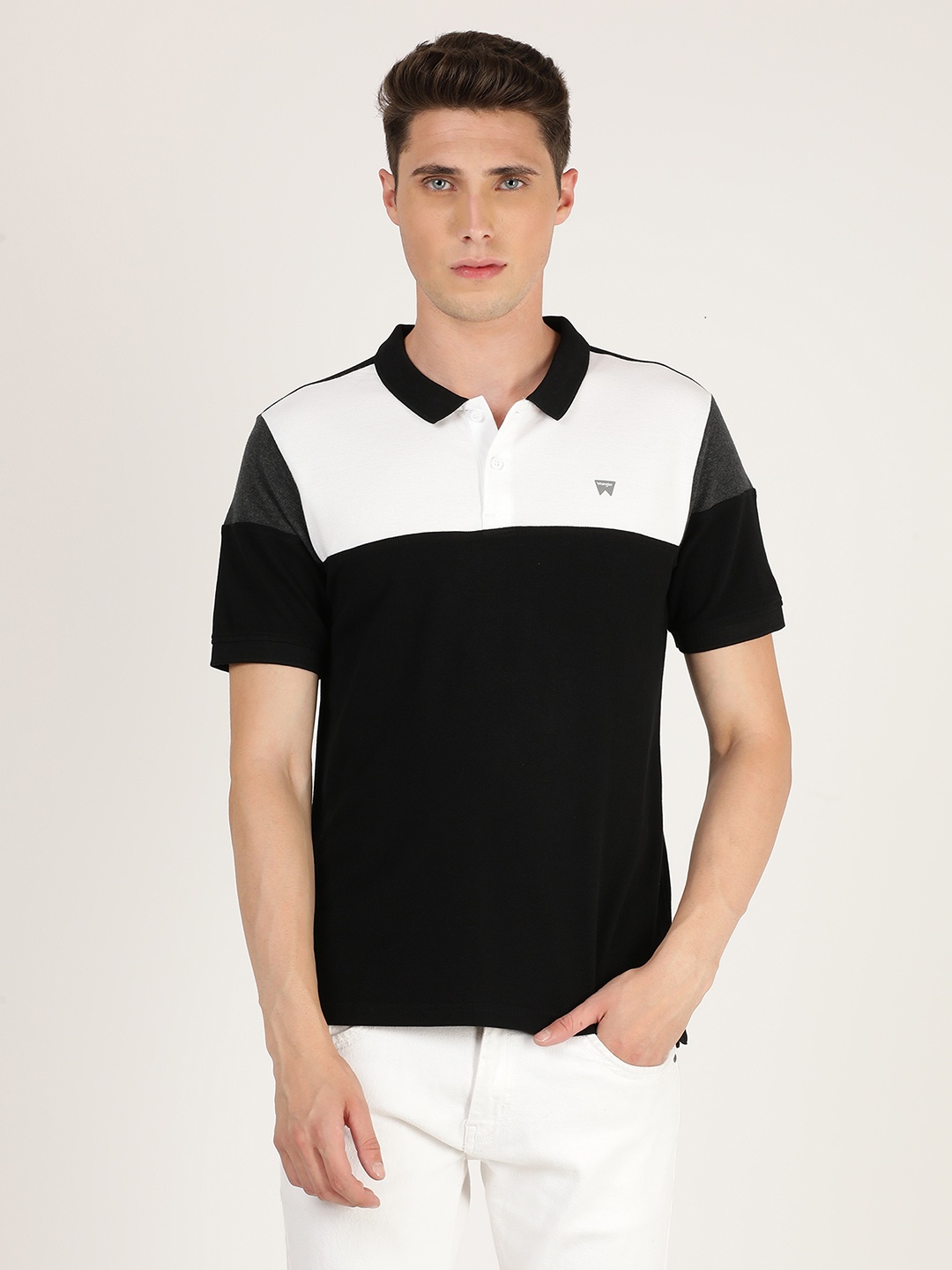 

Wrangler Men Black & White Colourblocked Cotton Polo Collar T-shirt