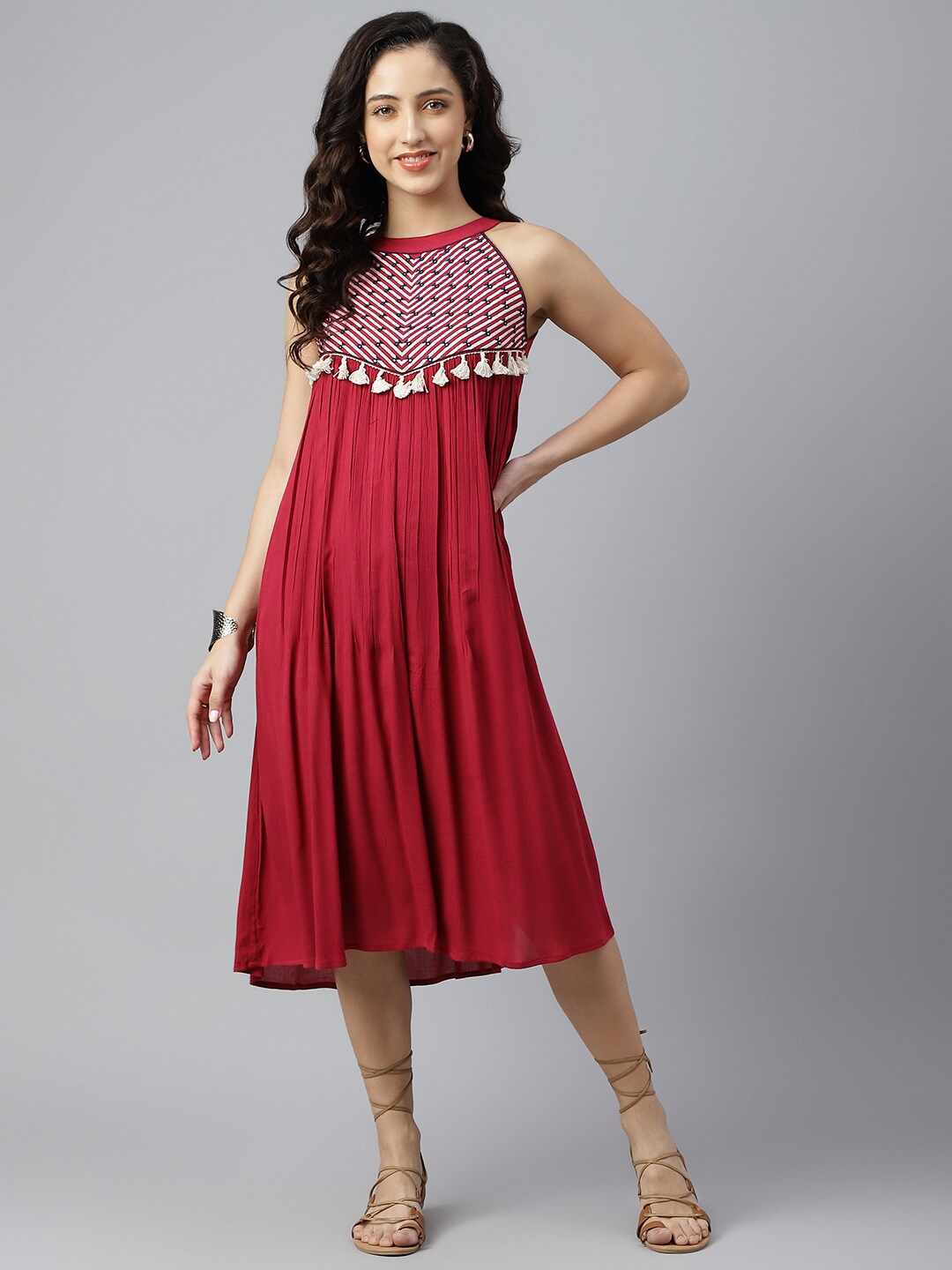 

SIAH Women Pink Empire Midi Dress