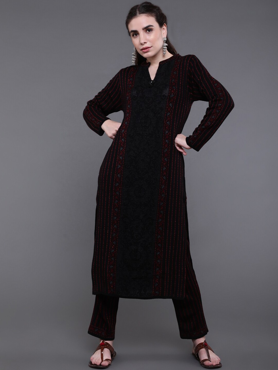 

saubhagya Women Black Kurta with Trousers