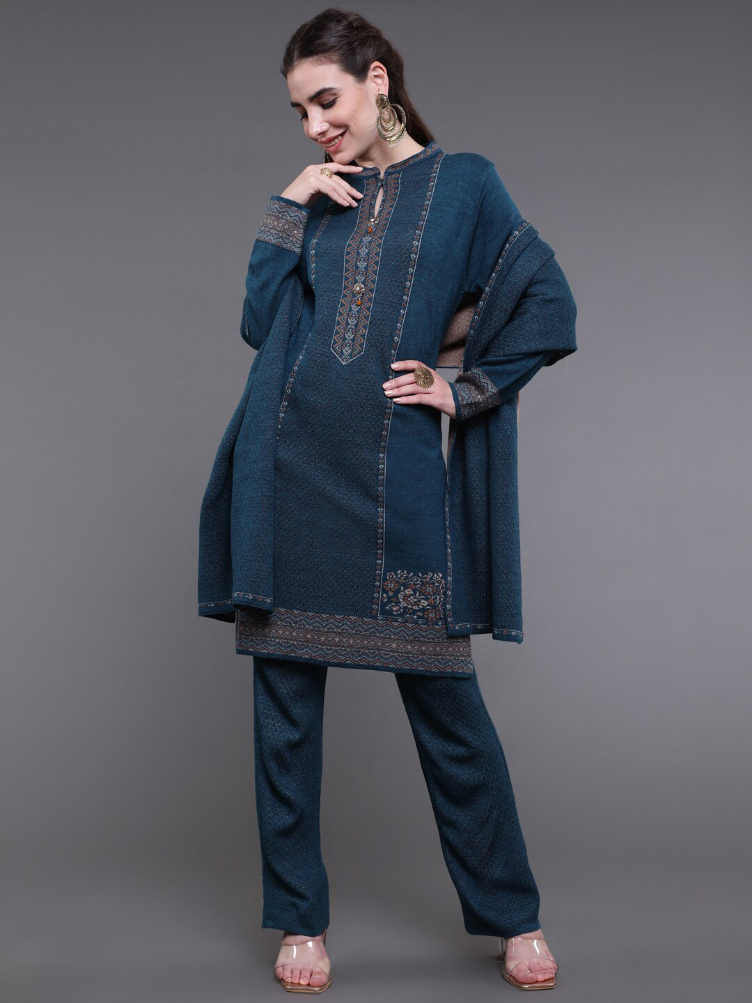 

saubhagya Women Teal Ethnic Motifs Printed Kurta with Trousers & With Dupatta