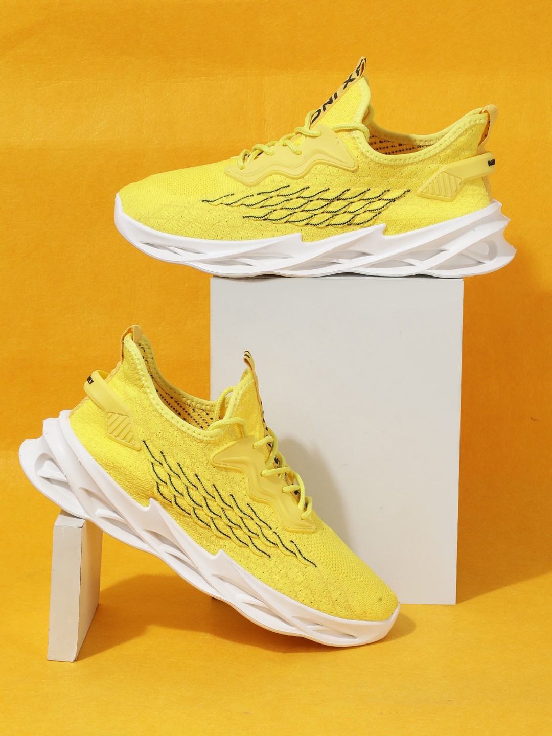 

RapidBox Men Yellow Woven Design Sneakers