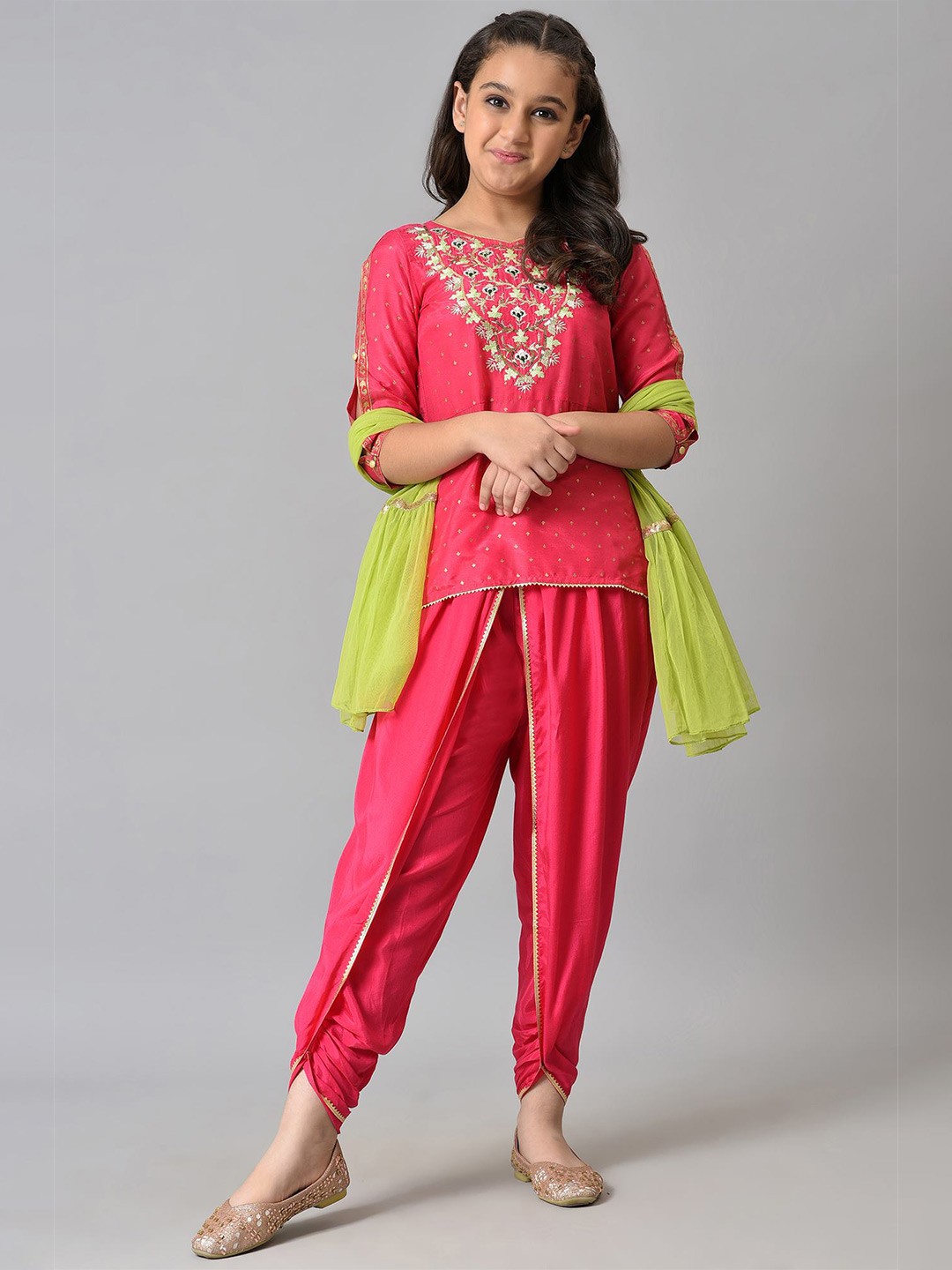

AURELIA Girls Pink & Green Printed Tunic & Dhoti Pants with Dupatta