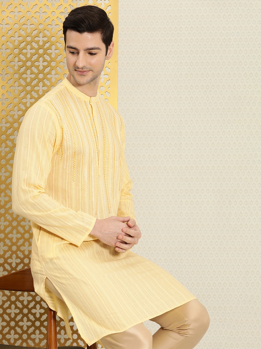 

House of Pataudi Men Yellow & Gold-Toned Ethnic Motifs Embroidered Jashn Kurta
