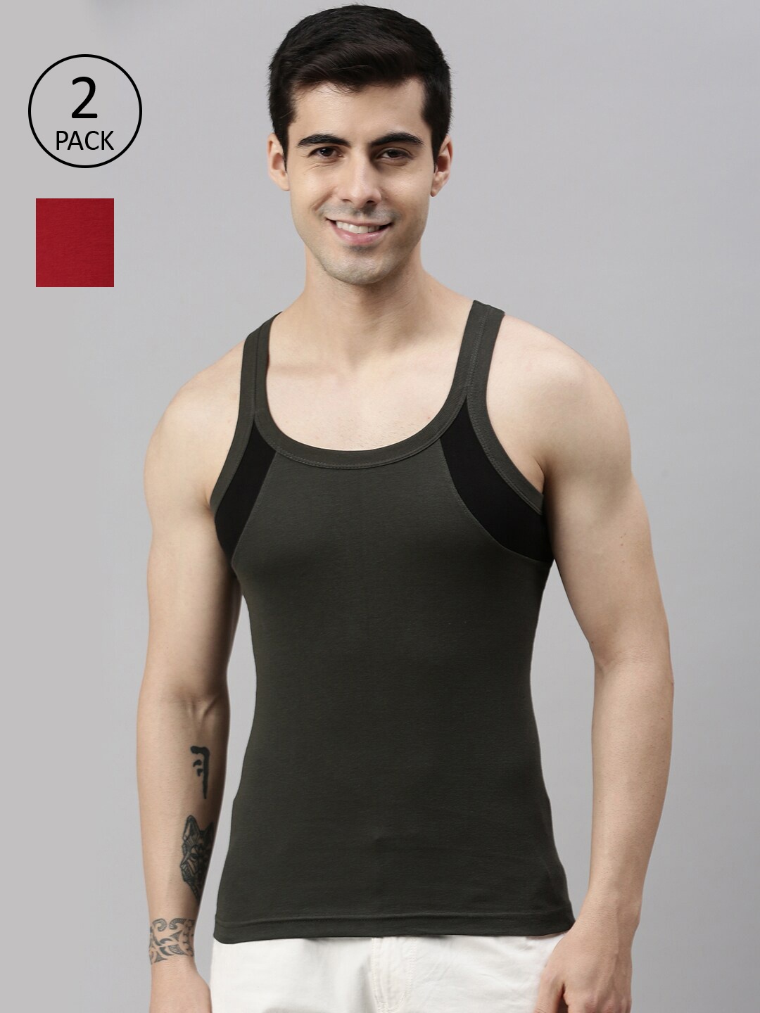 

Lux Cozi Plus Size Men Pack Of 2 Olive & Red Solid Cotton Gym Vests