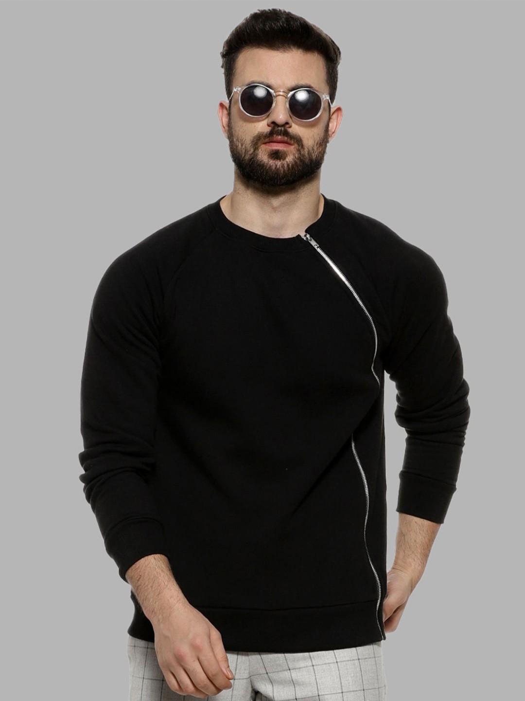 

Campus Sutra Men Black Solid Sweatshirt