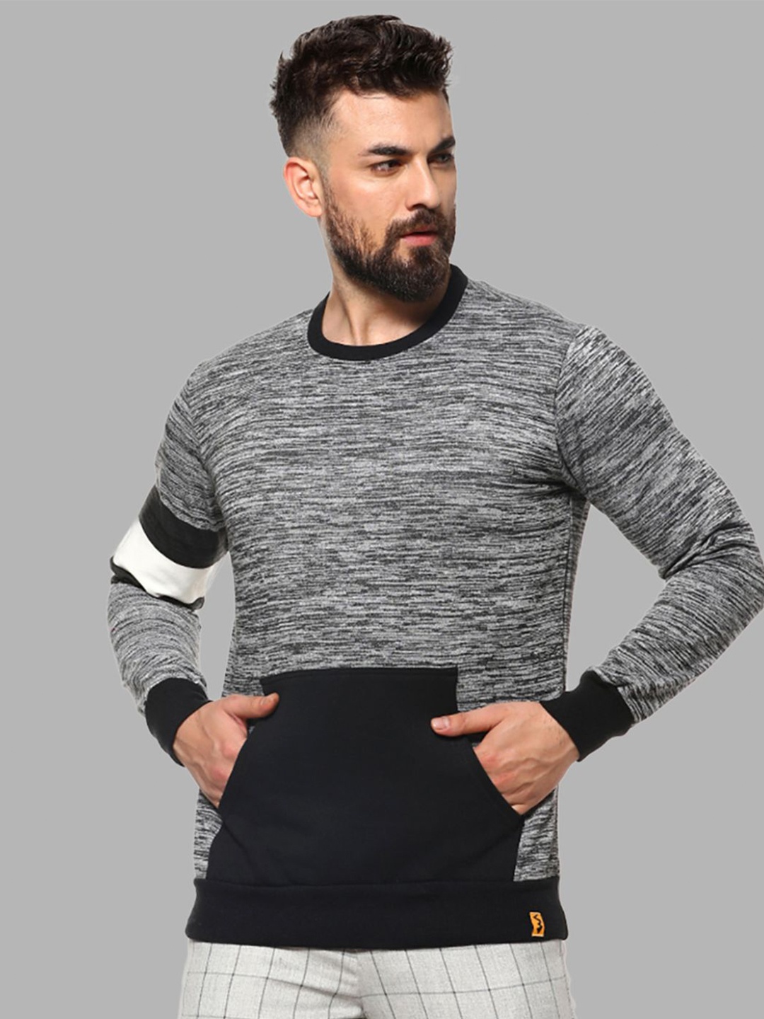 

Campus Sutra Men Grey Colourblocked Sweatshirt