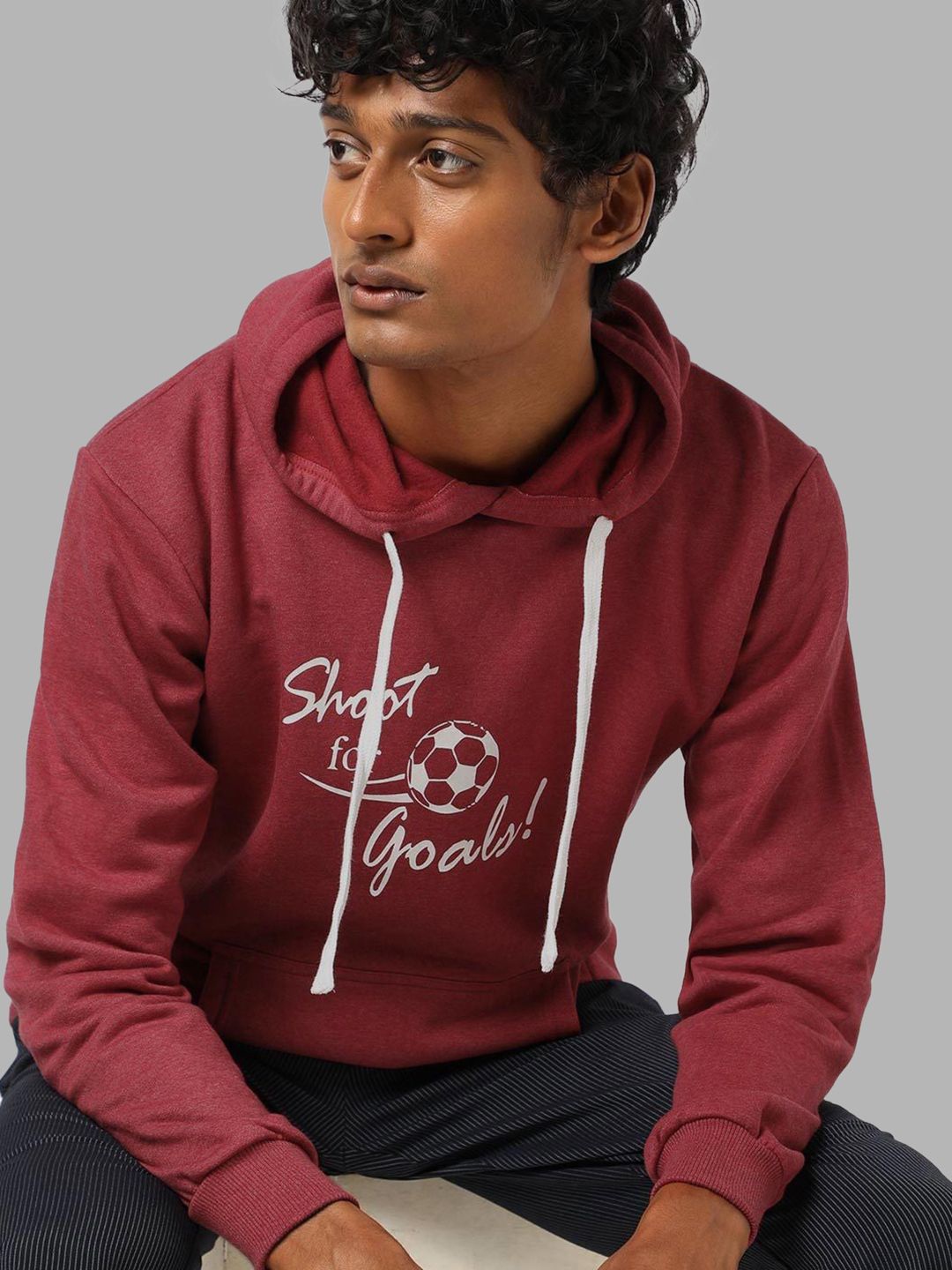 

Campus Sutra Men Maroon Printed Hooded Sweatshirt